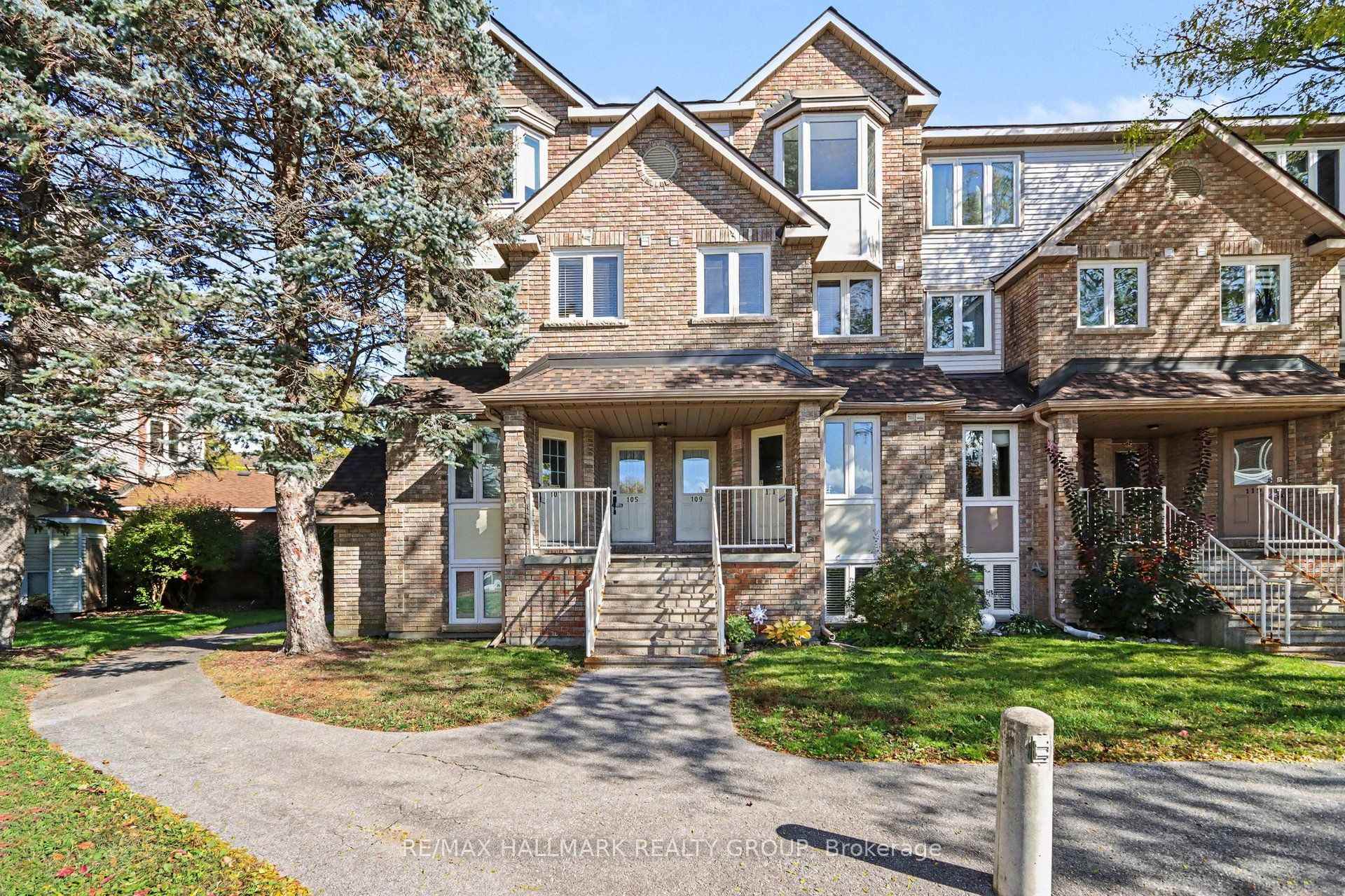 Photo 1 of 109 Briston Private, Ottawa, Hunt Club Park — HOMEH