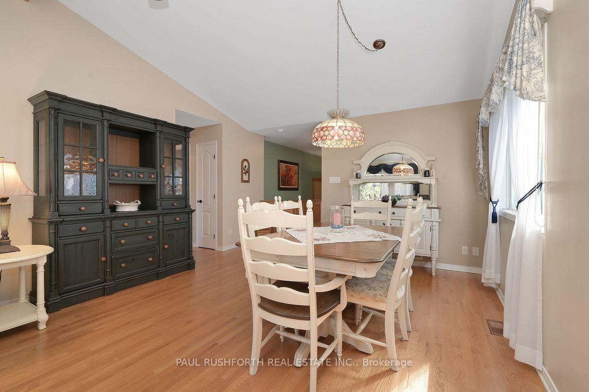 Photo 9 of 40 Roberge Crescent, Ottawa, Kanata - Katimavik — HOMEH