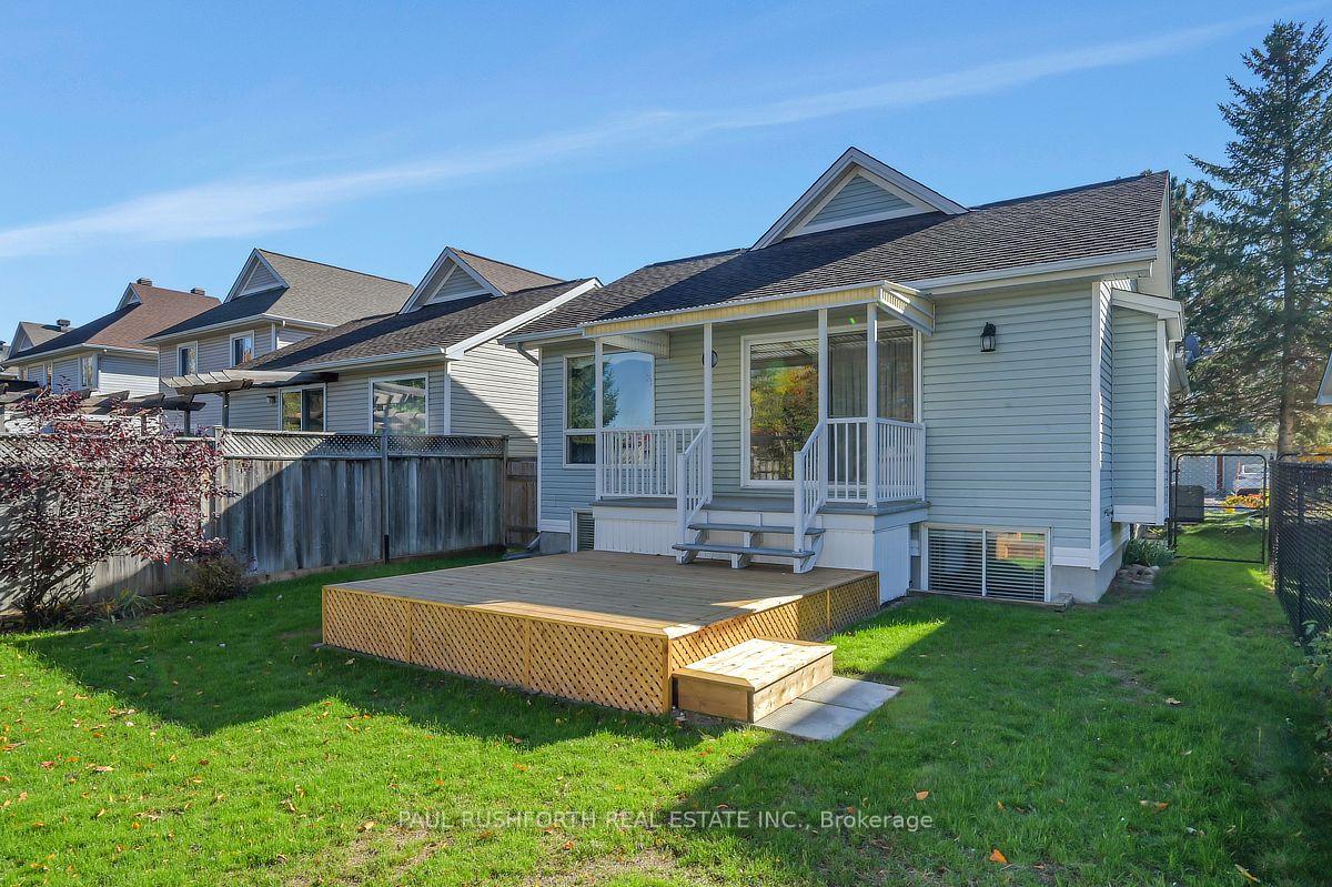 Photo 32 of 40 Roberge Crescent, Ottawa, Kanata - Katimavik — HOMEH