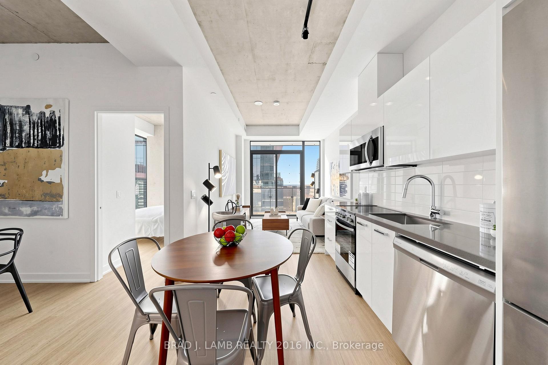 Photo 9 of Unit 1602, 284 King Street E, Toronto, Moss Park — HOMEH