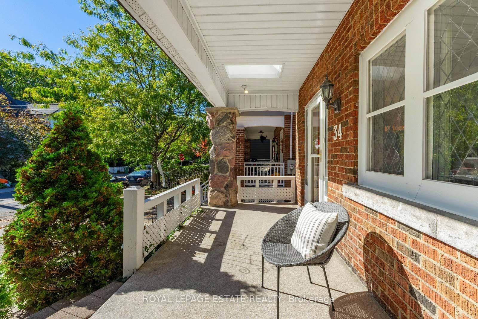 Photo 5 of 34 Bracken Avenue, Toronto, The Beaches — HOMEH