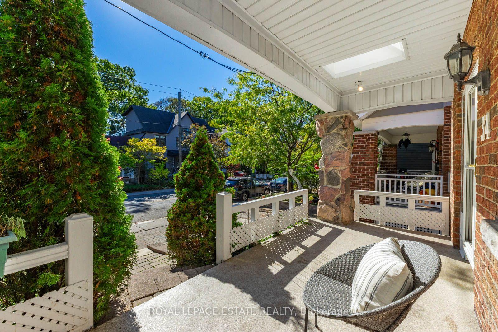 Photo 9 of 34 Bracken Avenue, Toronto, The Beaches — HOMEH