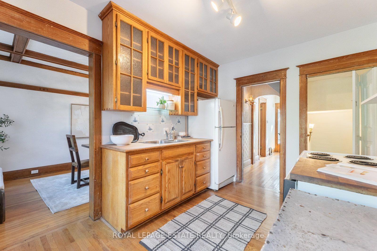 Photo 27 of 34 Bracken Avenue, Toronto, The Beaches — HOMEH