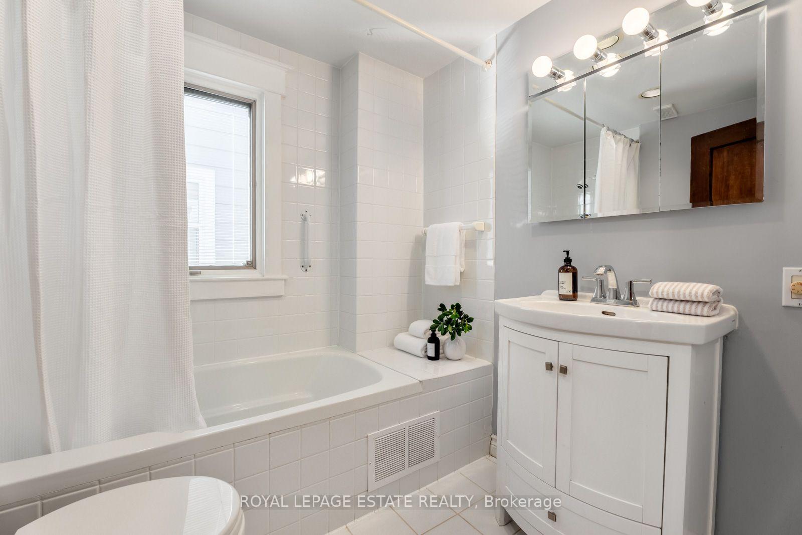 Photo 51 of 34 Bracken Avenue, Toronto, The Beaches — HOMEH