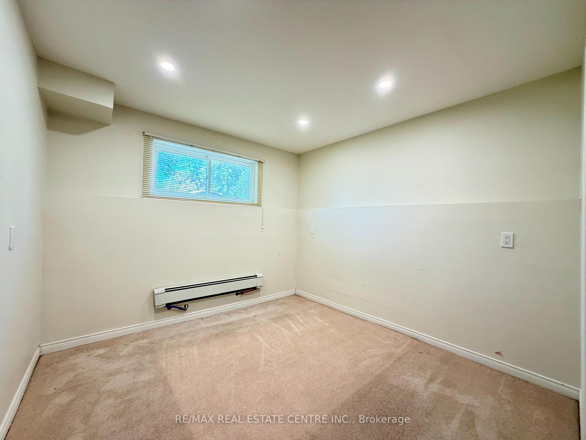 Photo 2 of 33 Evergreen Crescent, Wasaga Beach — HOMEH