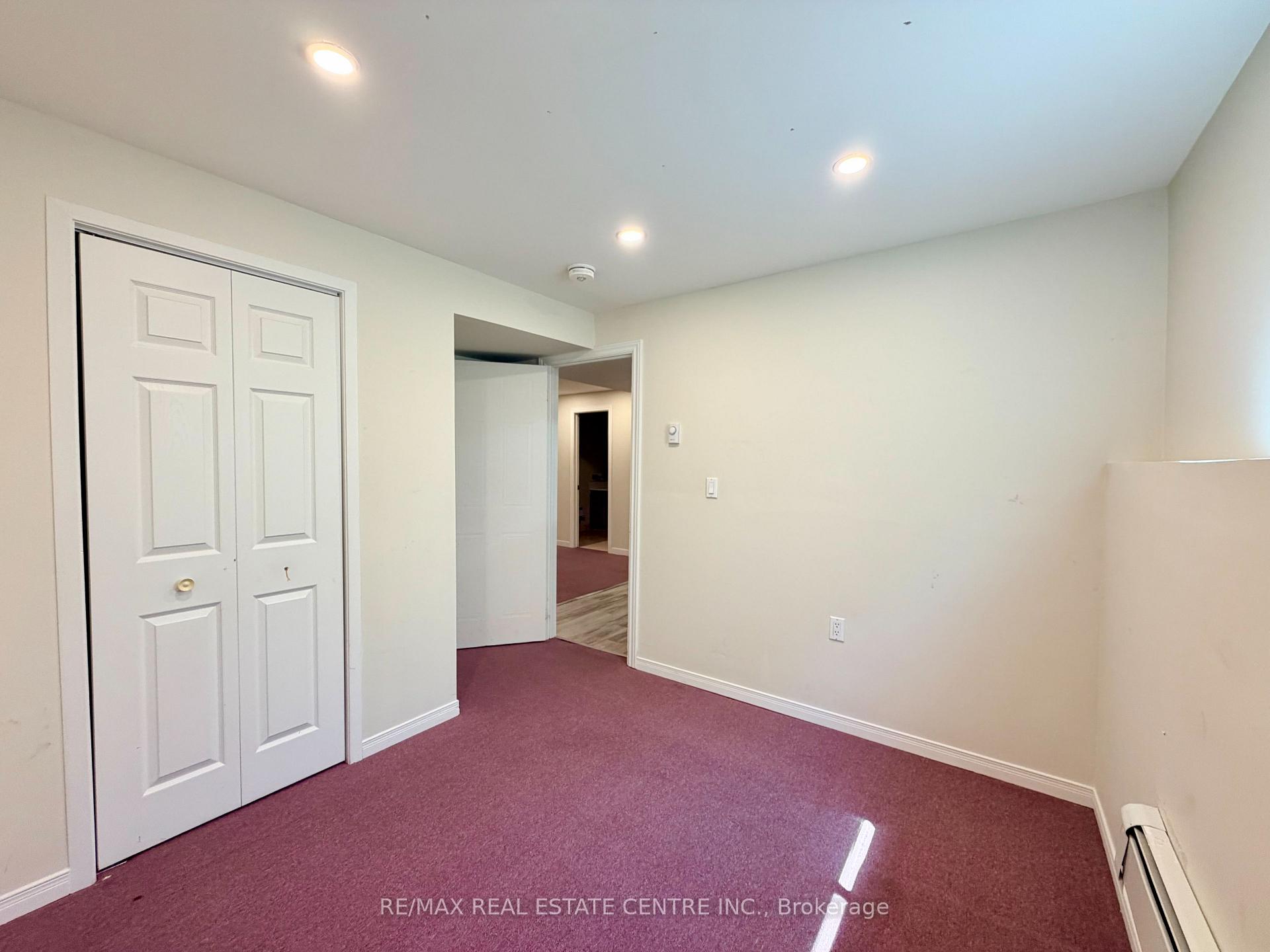 Photo 5 of 33 Evergreen Crescent, Wasaga Beach — HOMEH