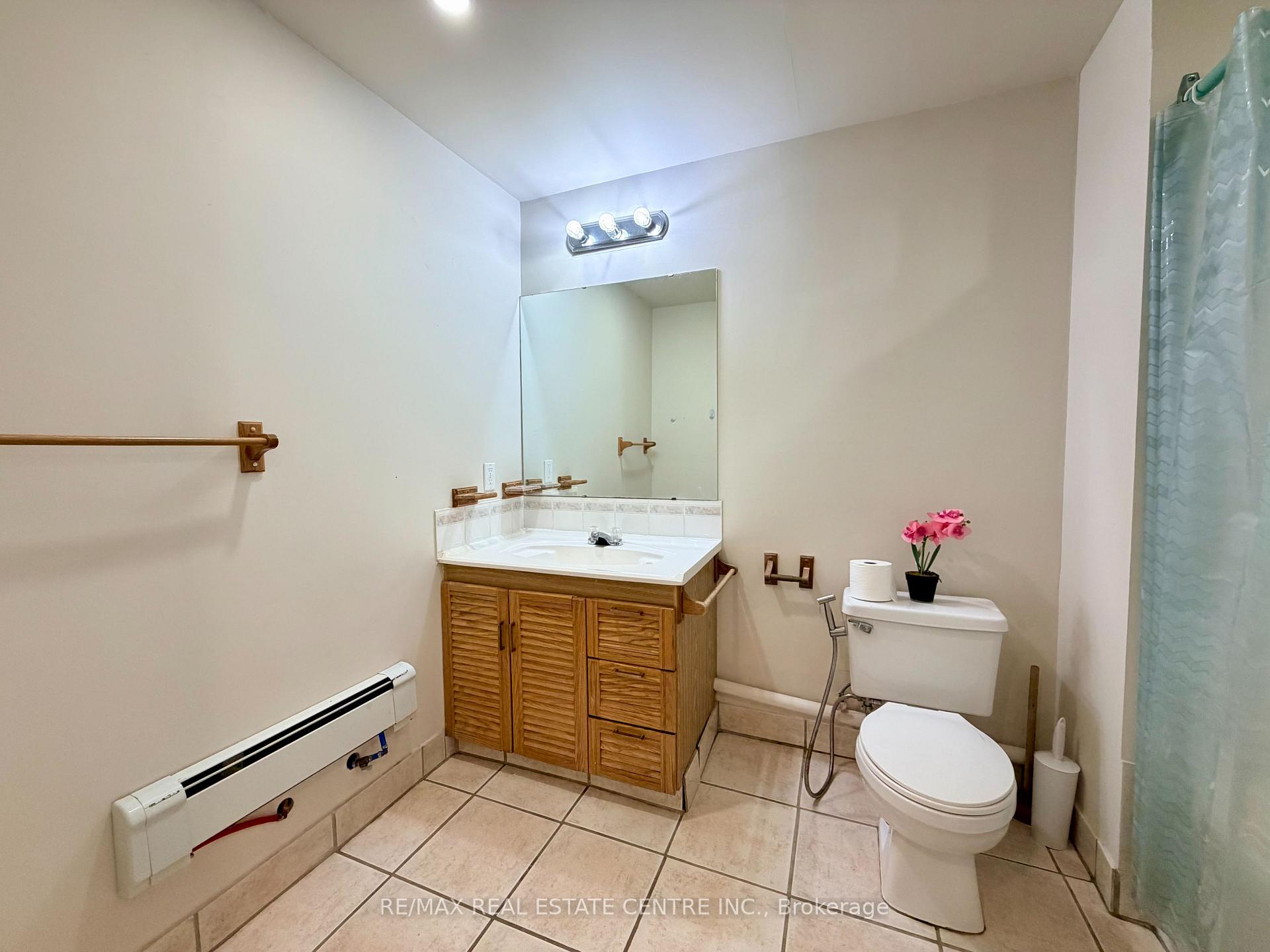 Photo 6 of 33 Evergreen Crescent, Wasaga Beach — HOMEH
