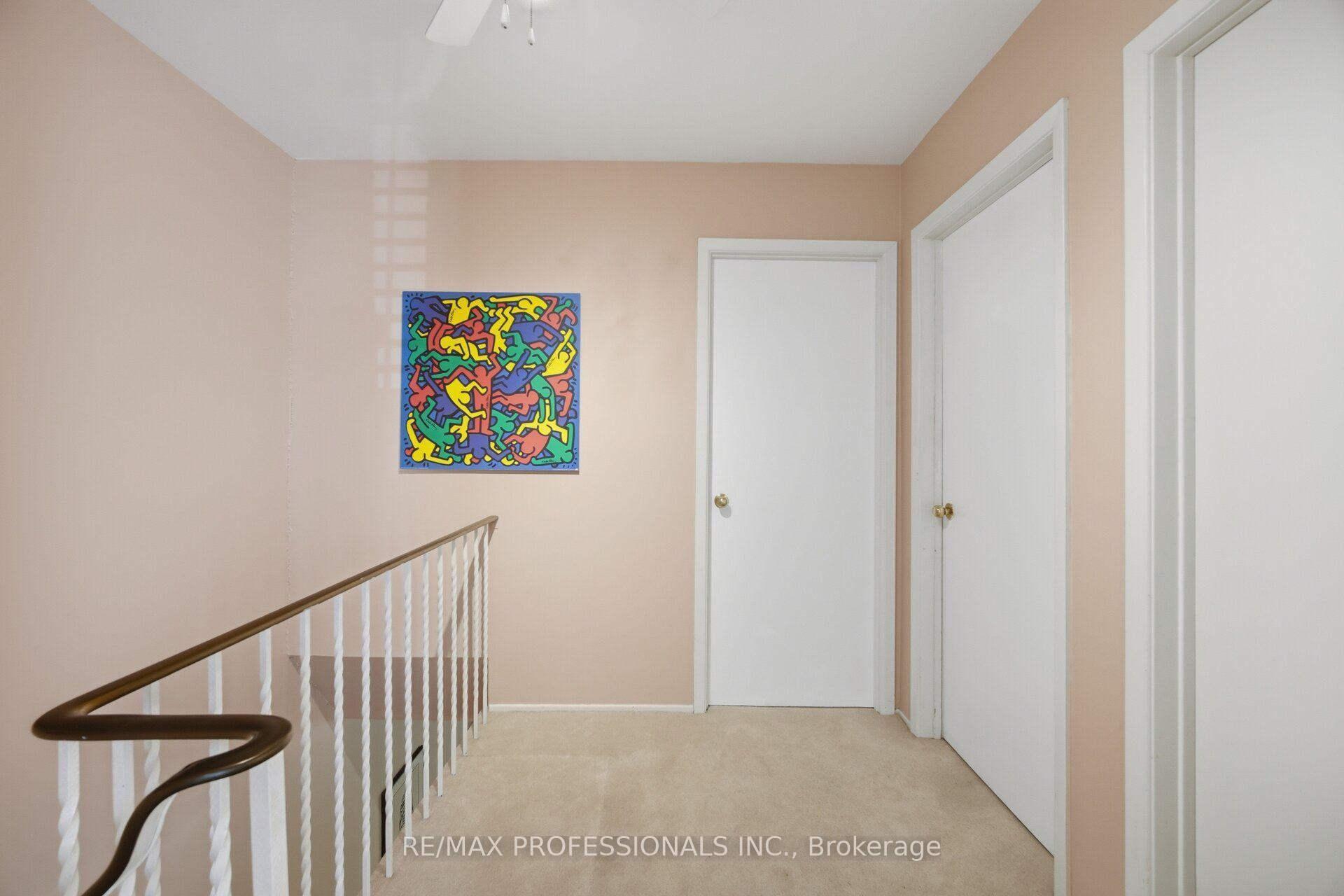 Photo 25 of Unit 94, 65 Old Burnhamthorpe Road, Etobicoke, Markland Wood — HOMEH