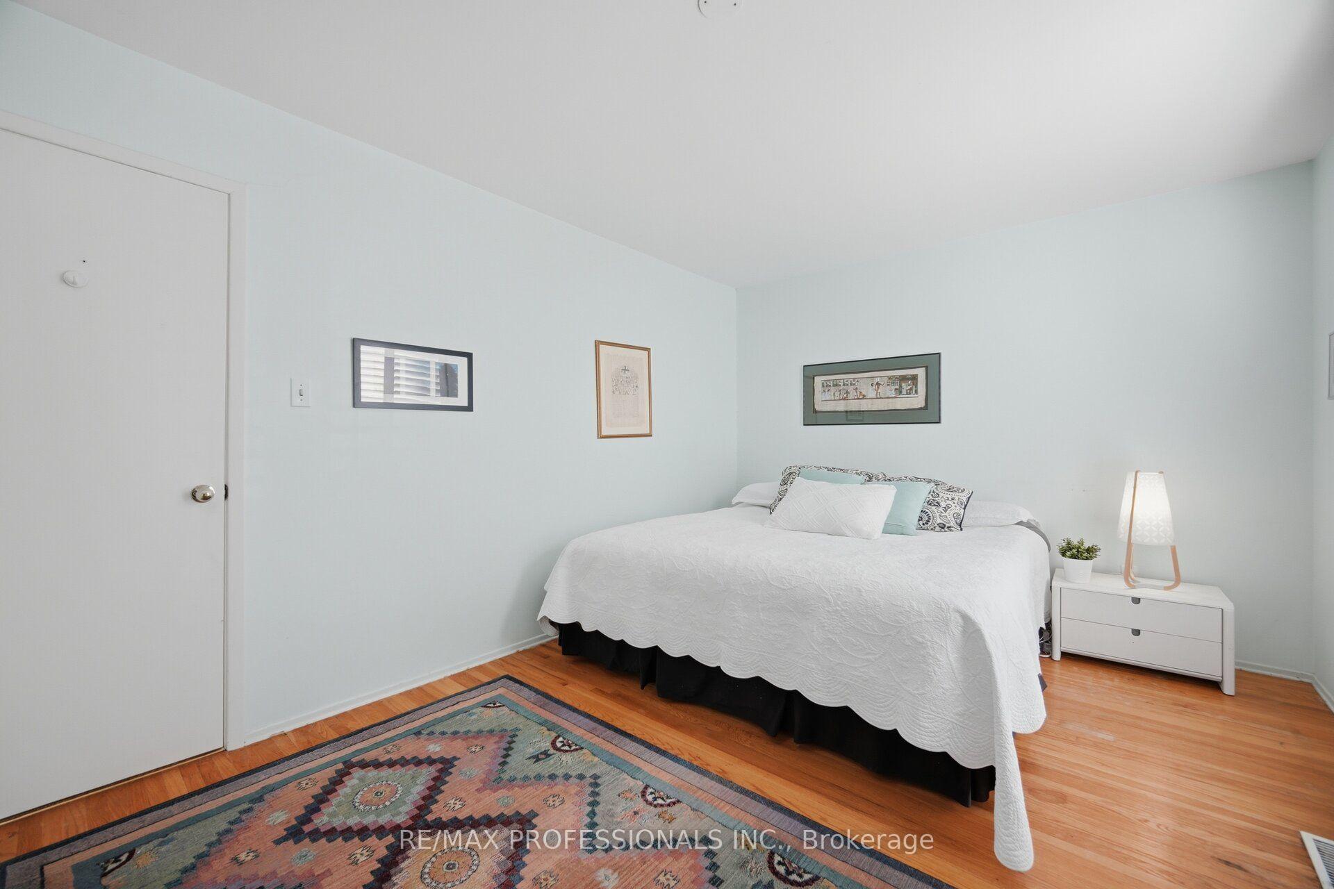 Photo 30 of Unit 94, 65 Old Burnhamthorpe Road, Etobicoke, Markland Wood — HOMEH