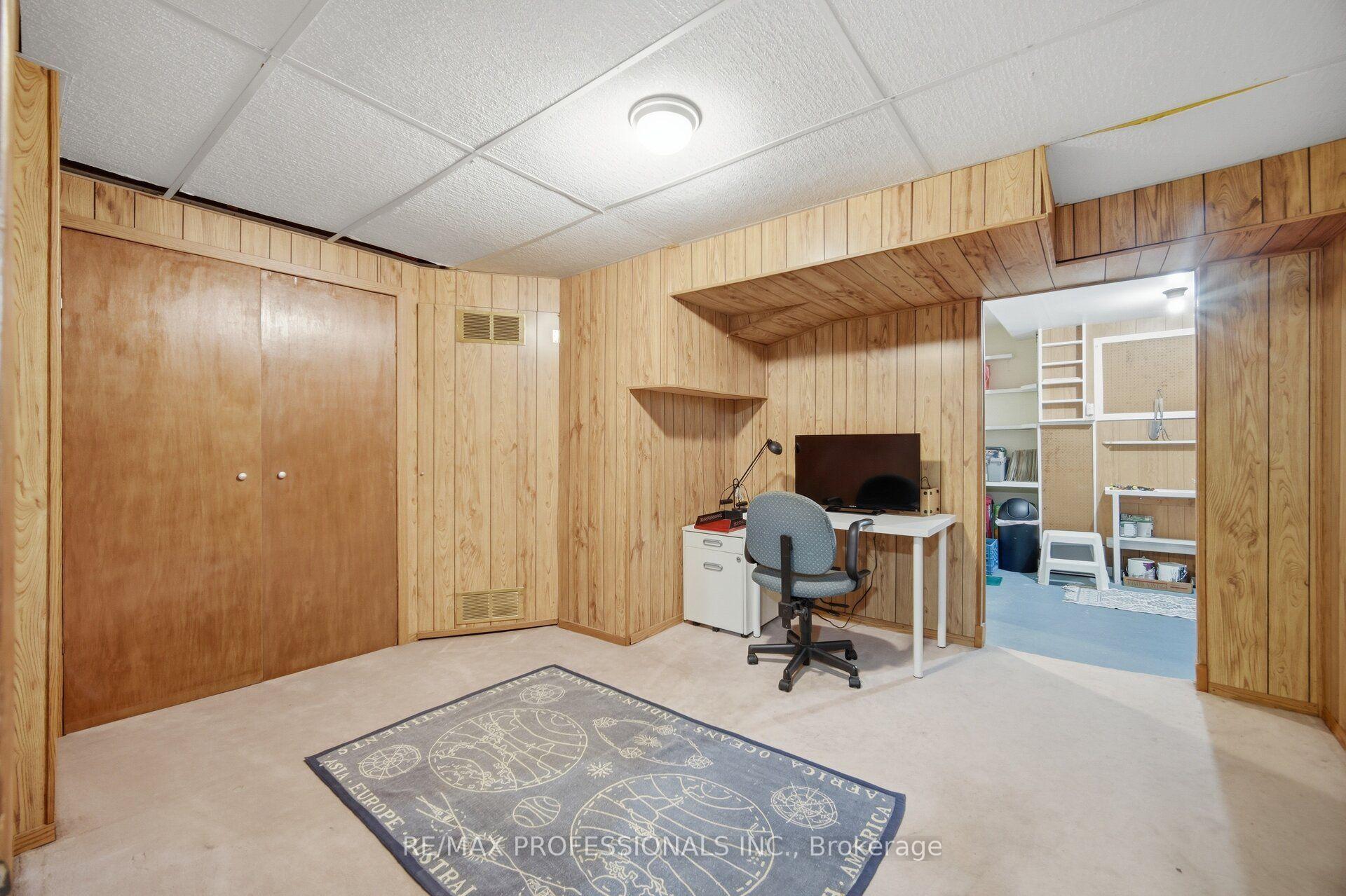 Photo 39 of Unit 94, 65 Old Burnhamthorpe Road, Etobicoke, Markland Wood — HOMEH