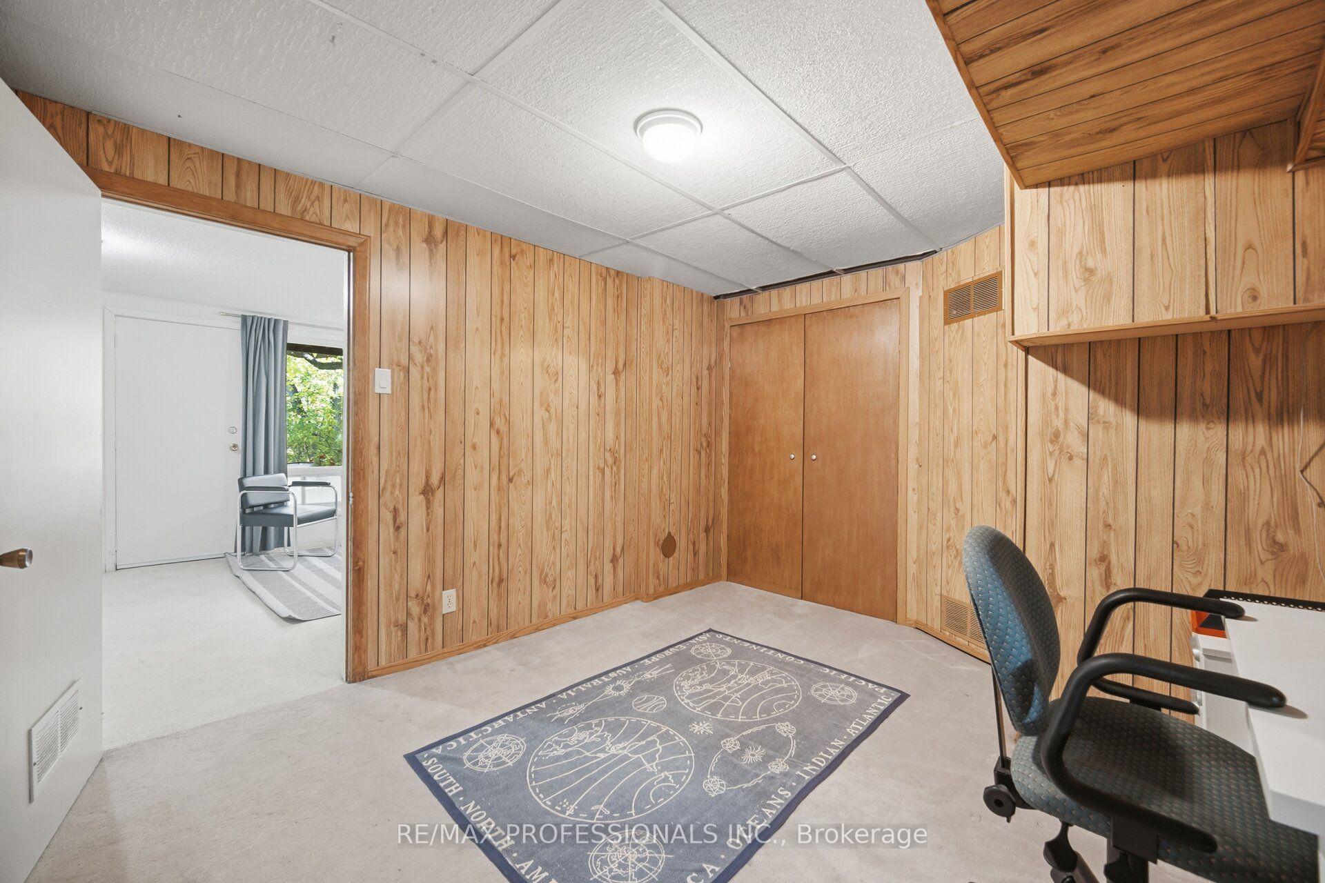 Photo 40 of Unit 94, 65 Old Burnhamthorpe Road, Etobicoke, Markland Wood — HOMEH