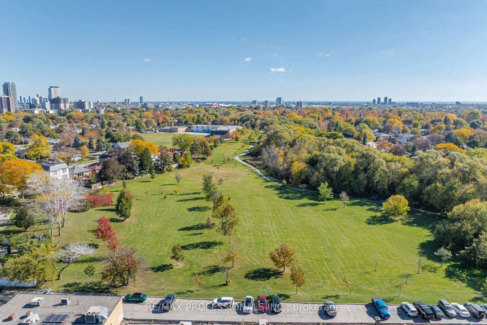 Photo 50 of Unit 94, 65 Old Burnhamthorpe Road, Etobicoke, Markland Wood — HOMEH