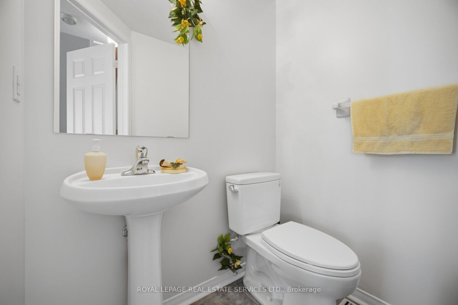 Photo 22 of 2194 Sutton Drive, Burlington, Orchard — HOMEH