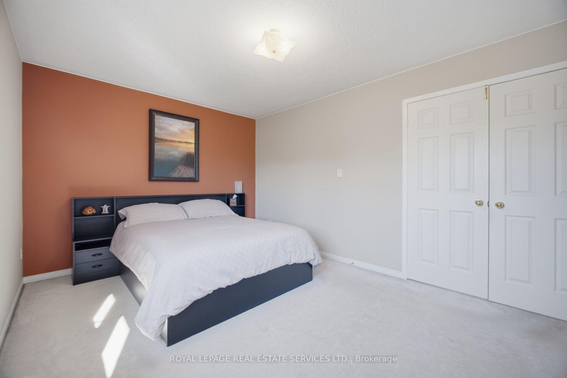 Photo 26 of 2194 Sutton Drive, Burlington, Orchard — HOMEH