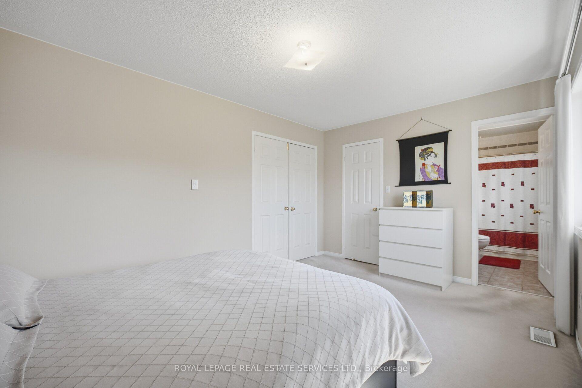 Photo 27 of 2194 Sutton Drive, Burlington, Orchard — HOMEH