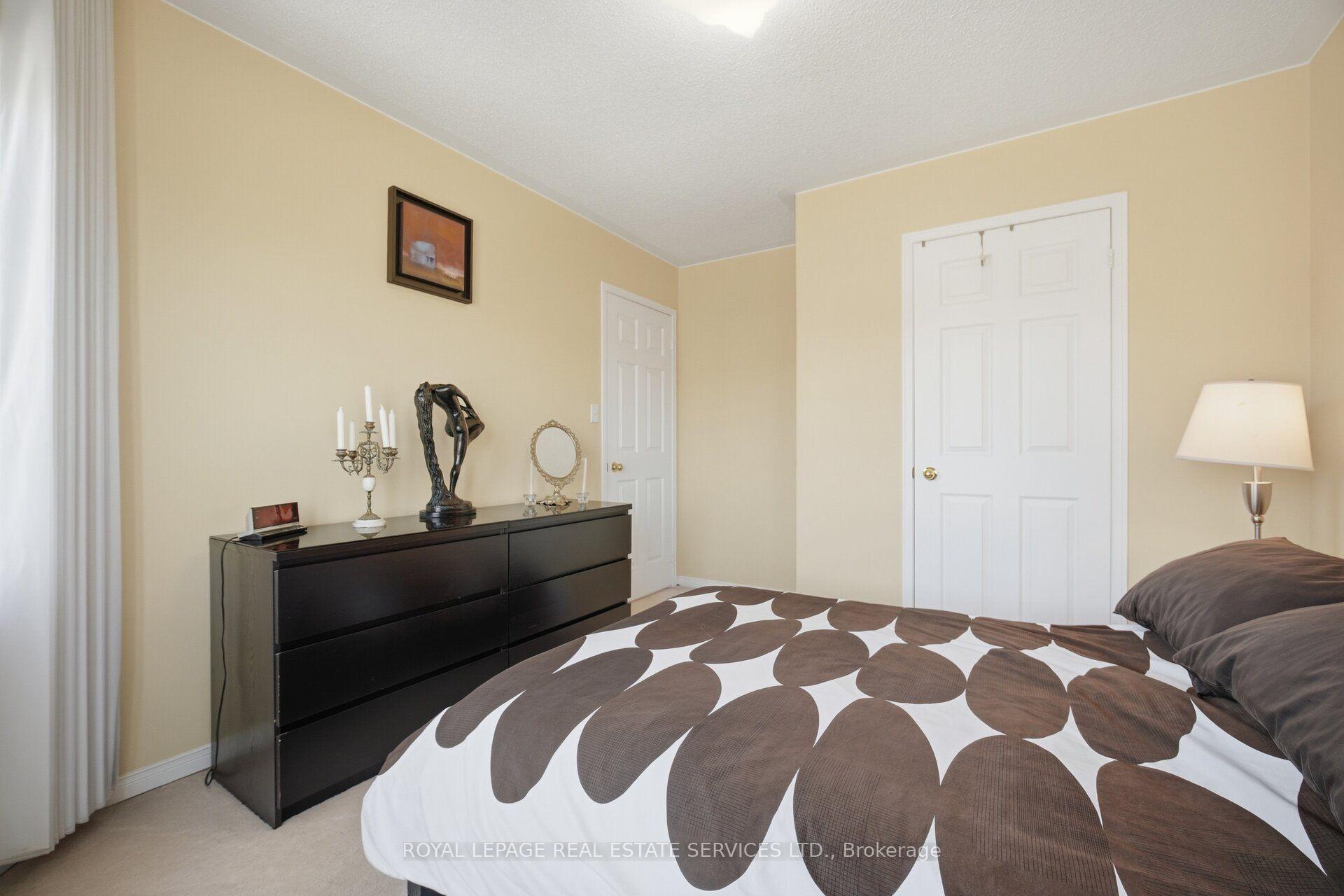 Photo 30 of 2194 Sutton Drive, Burlington, Orchard — HOMEH