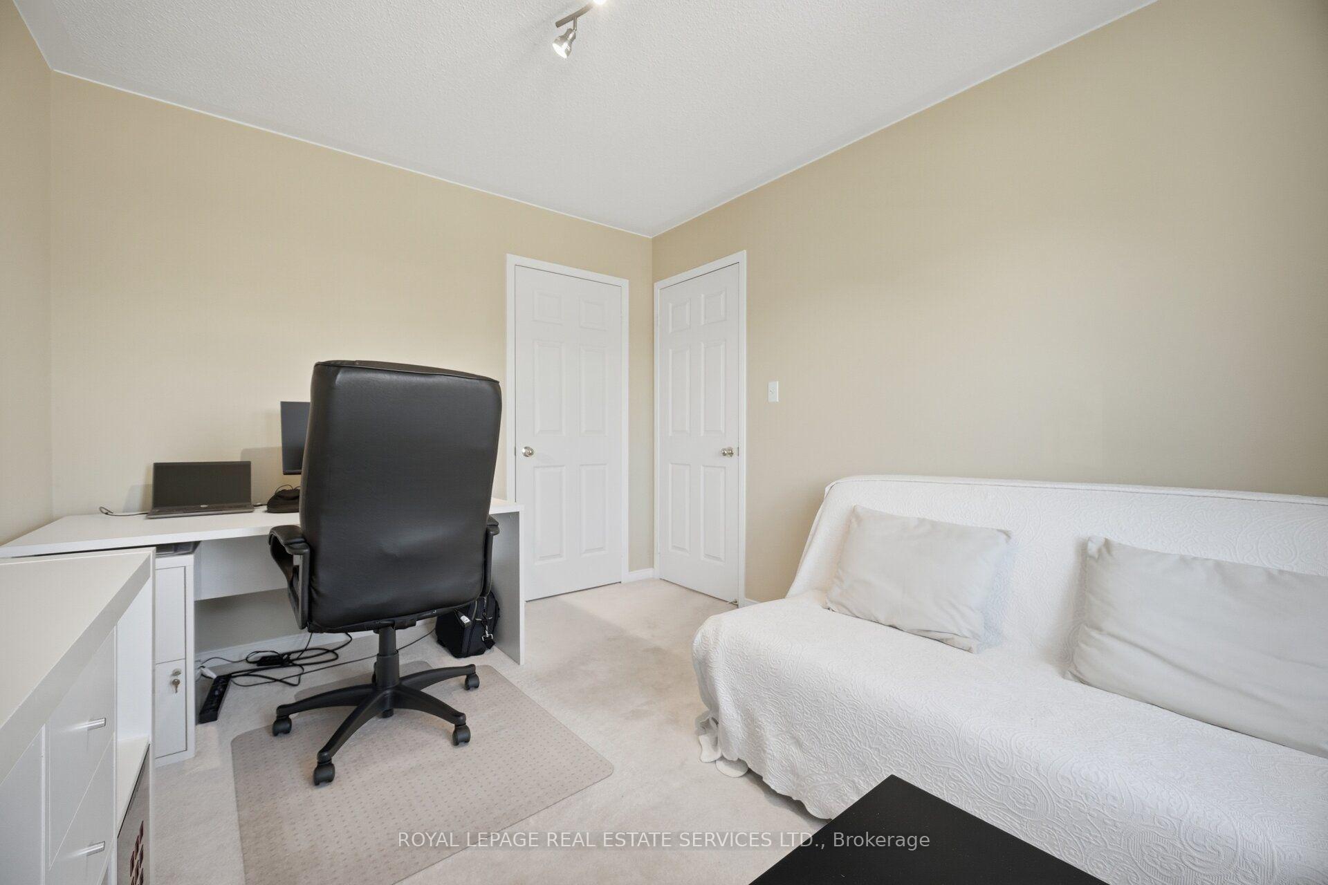 Photo 32 of 2194 Sutton Drive, Burlington, Orchard — HOMEH
