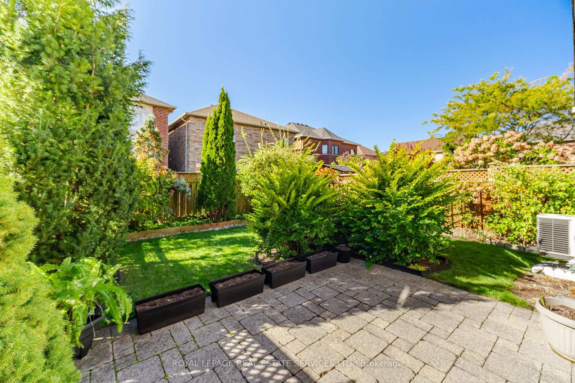 Photo 35 of 2194 Sutton Drive, Burlington, Orchard — HOMEH