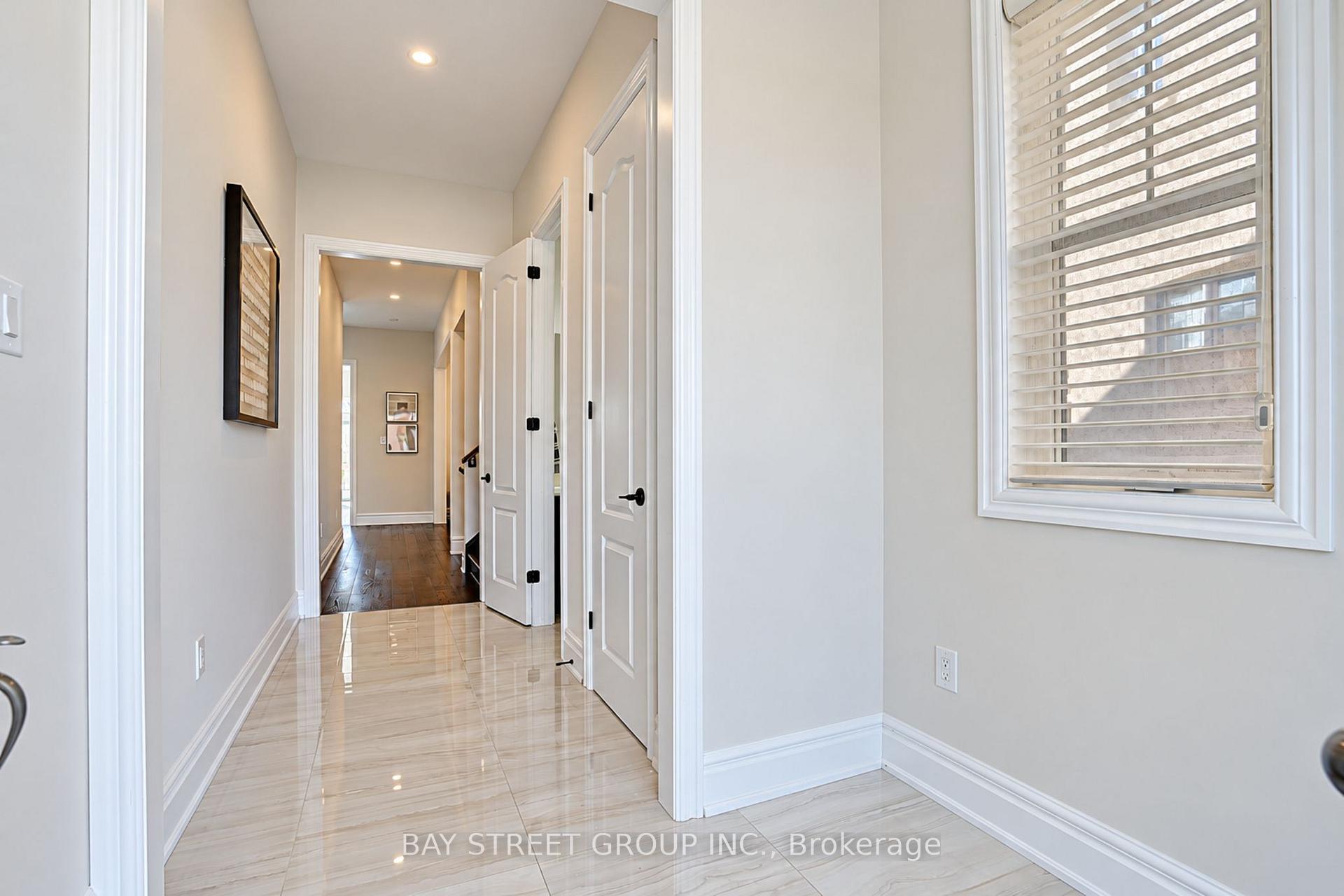 Photo 9 of 11 Leary Crescent, Richmond Hill, Westbrook — HOMEH