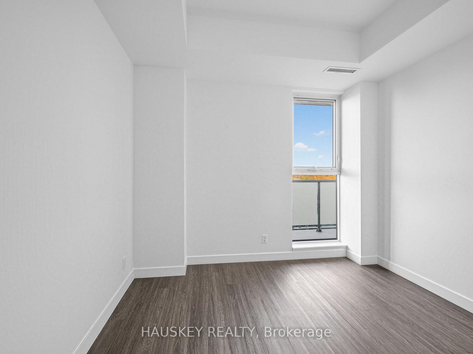 Photo 19 of Unit 603, 180 Alberta Avenue, Toronto, Oakwood Village — HOMEH