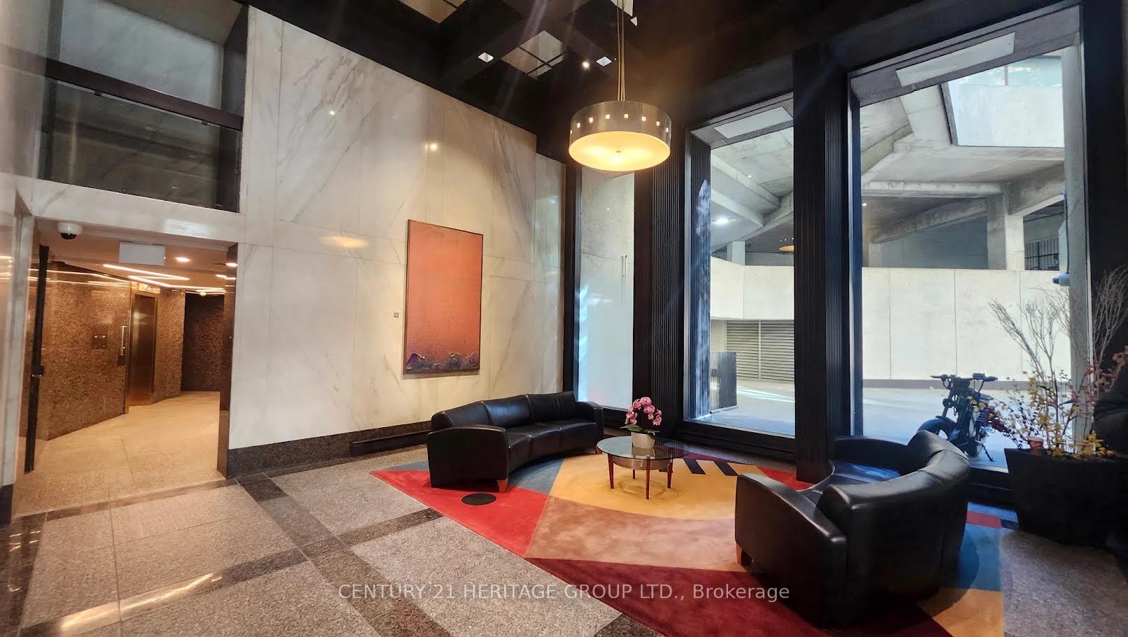 Photo 7 of Unit 1822, 33 Harbour Square, Toronto, Waterfront Communities — HOMEH