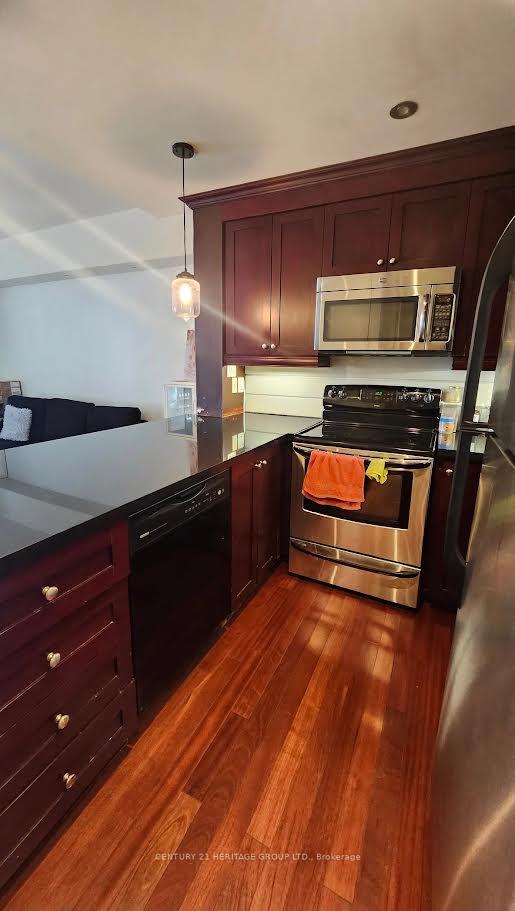 Photo 10 of Unit 1822, 33 Harbour Square, Toronto, Waterfront Communities — HOMEH