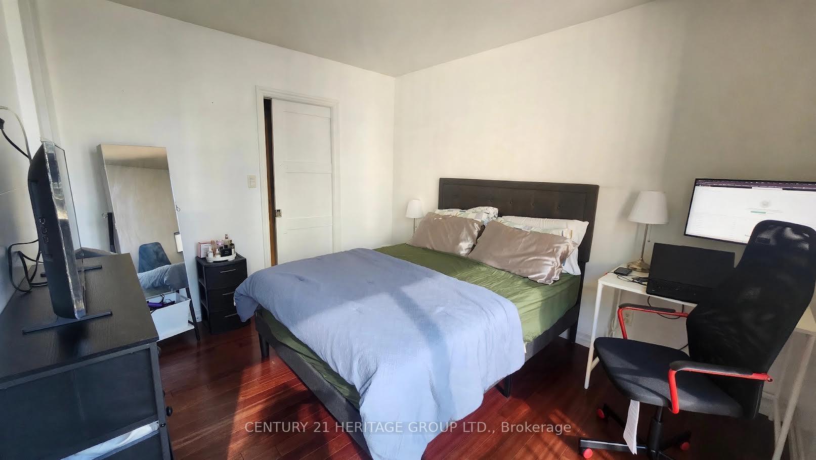 Photo 13 of Unit 1822, 33 Harbour Square, Toronto, Waterfront Communities — HOMEH