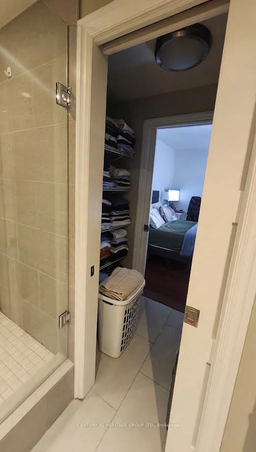 Photo 14 of Unit 1822, 33 Harbour Square, Toronto, Waterfront Communities — HOMEH