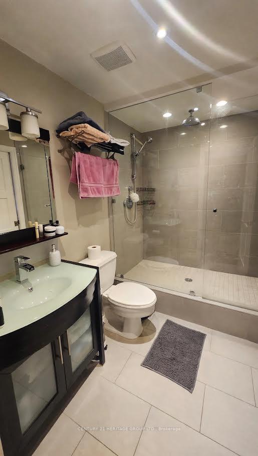 Photo 15 of Unit 1822, 33 Harbour Square, Toronto, Waterfront Communities — HOMEH