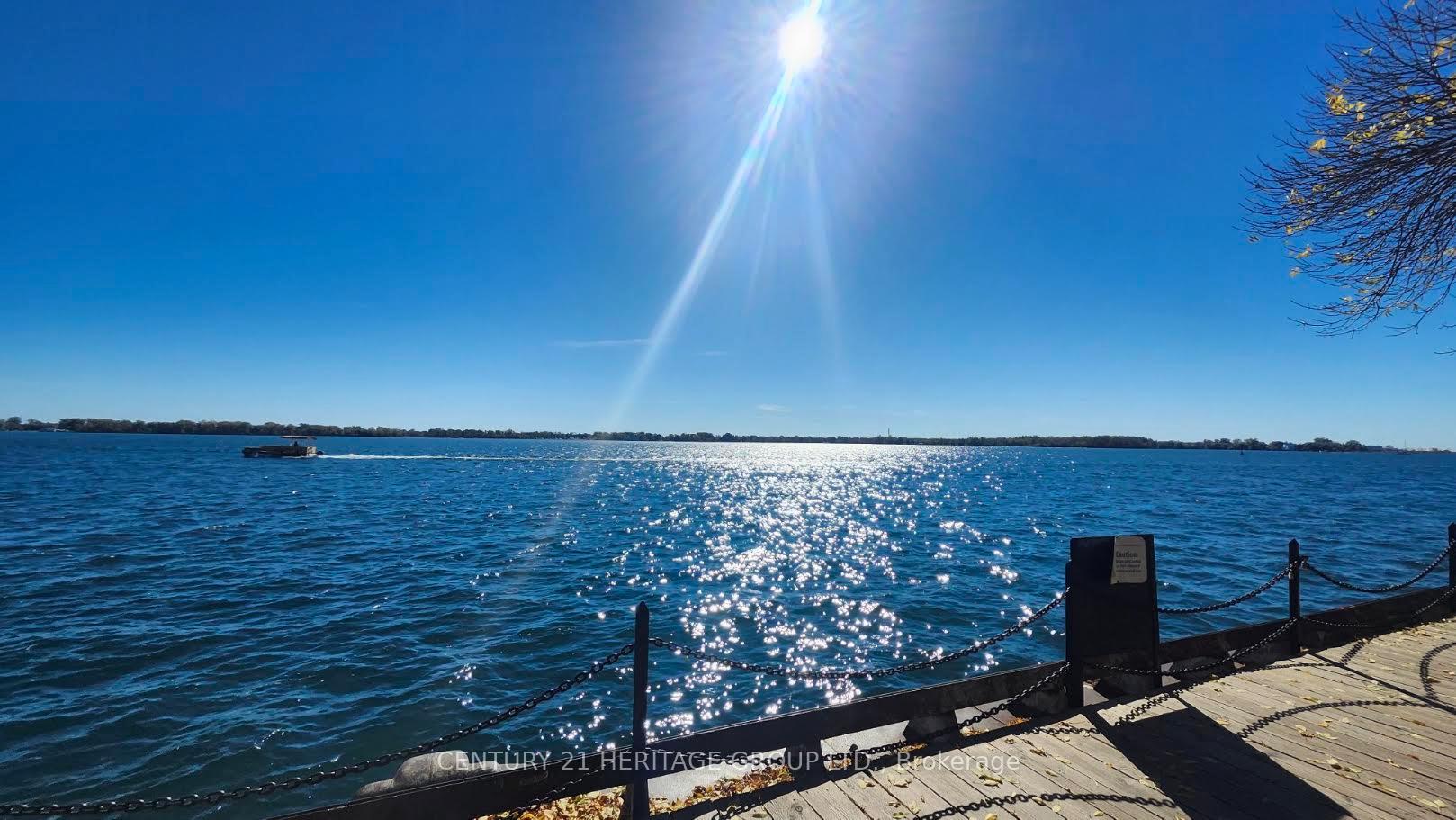 Photo 21 of Unit 1822, 33 Harbour Square, Toronto, Waterfront Communities — HOMEH