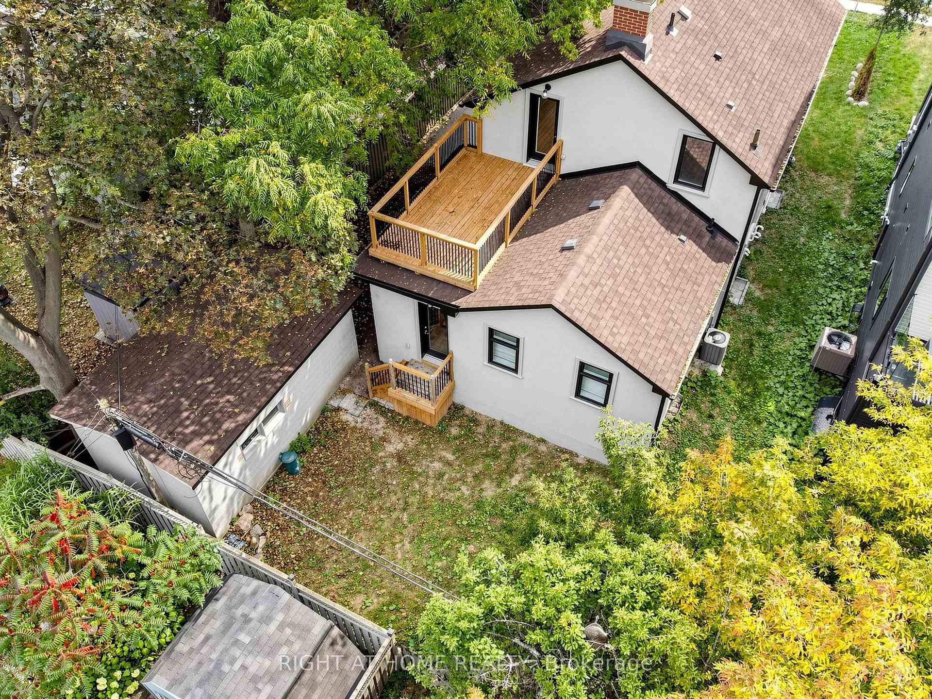 Photo 3 of 97 Park Road N, Oshawa, McLaughlin — HOMEH