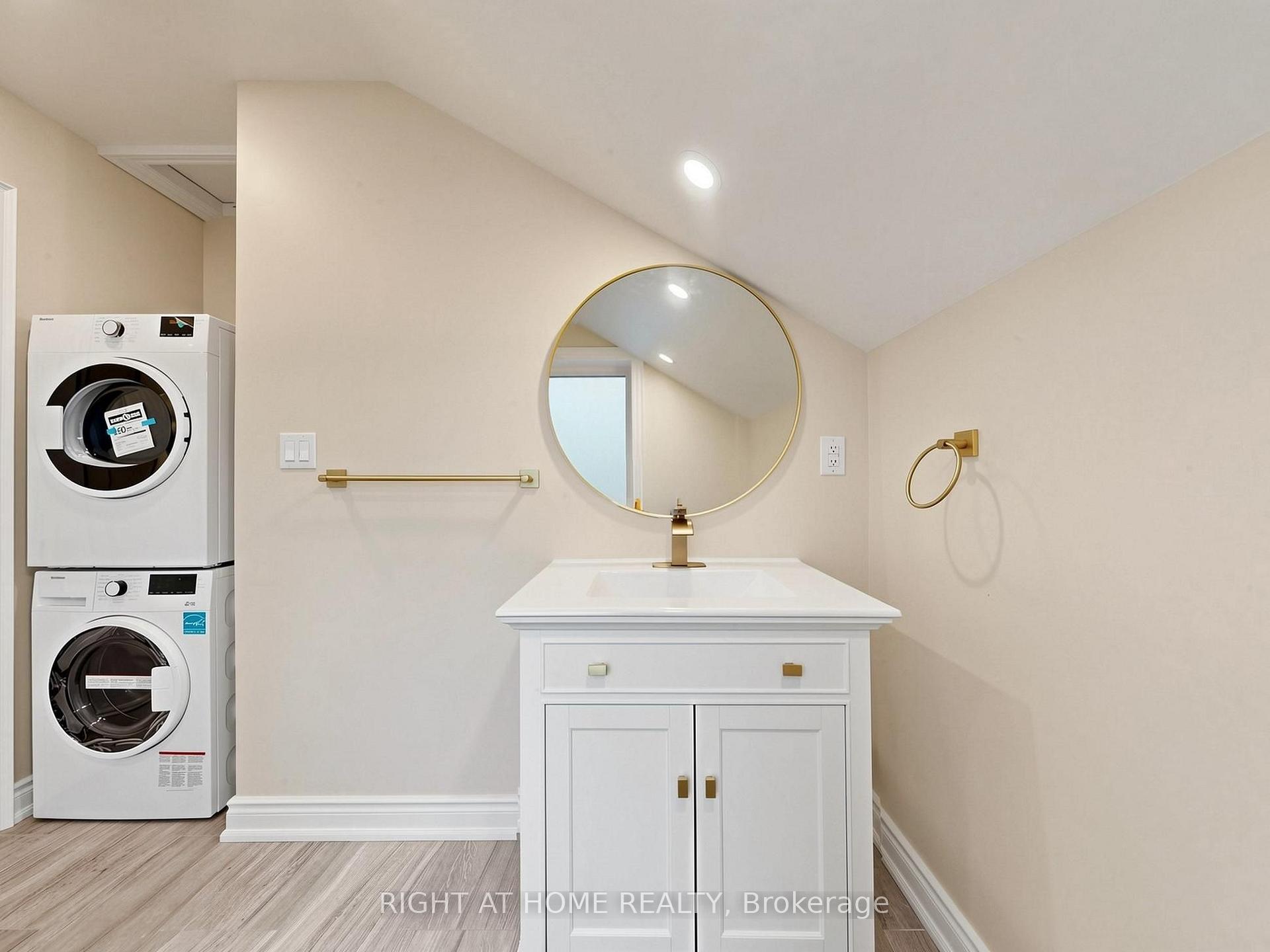 Photo 25 of 97 Park Road N, Oshawa, McLaughlin — HOMEH