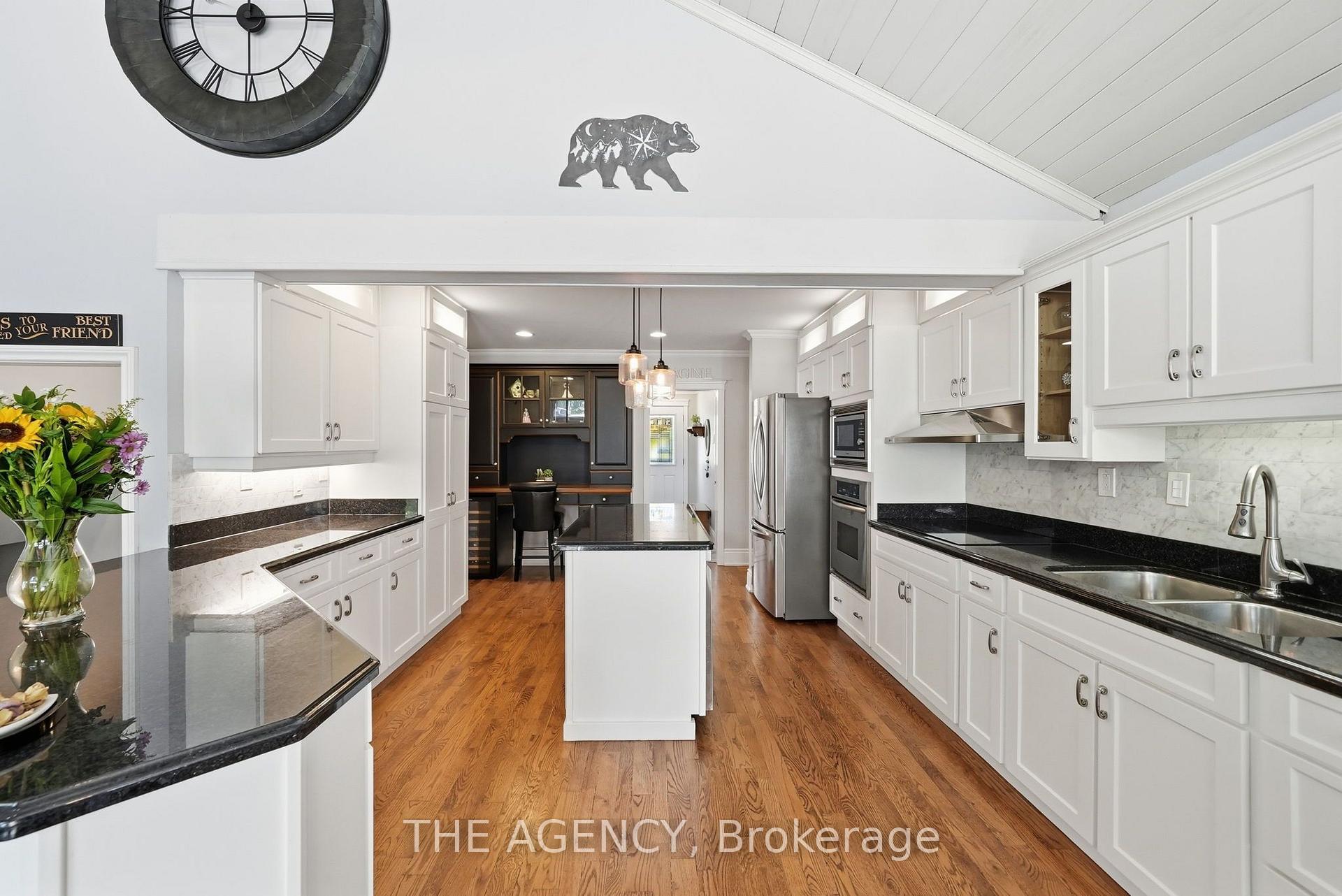 Photo 7 of 2101 Edinburgh Drive, Burlington, Brant — HOMEH