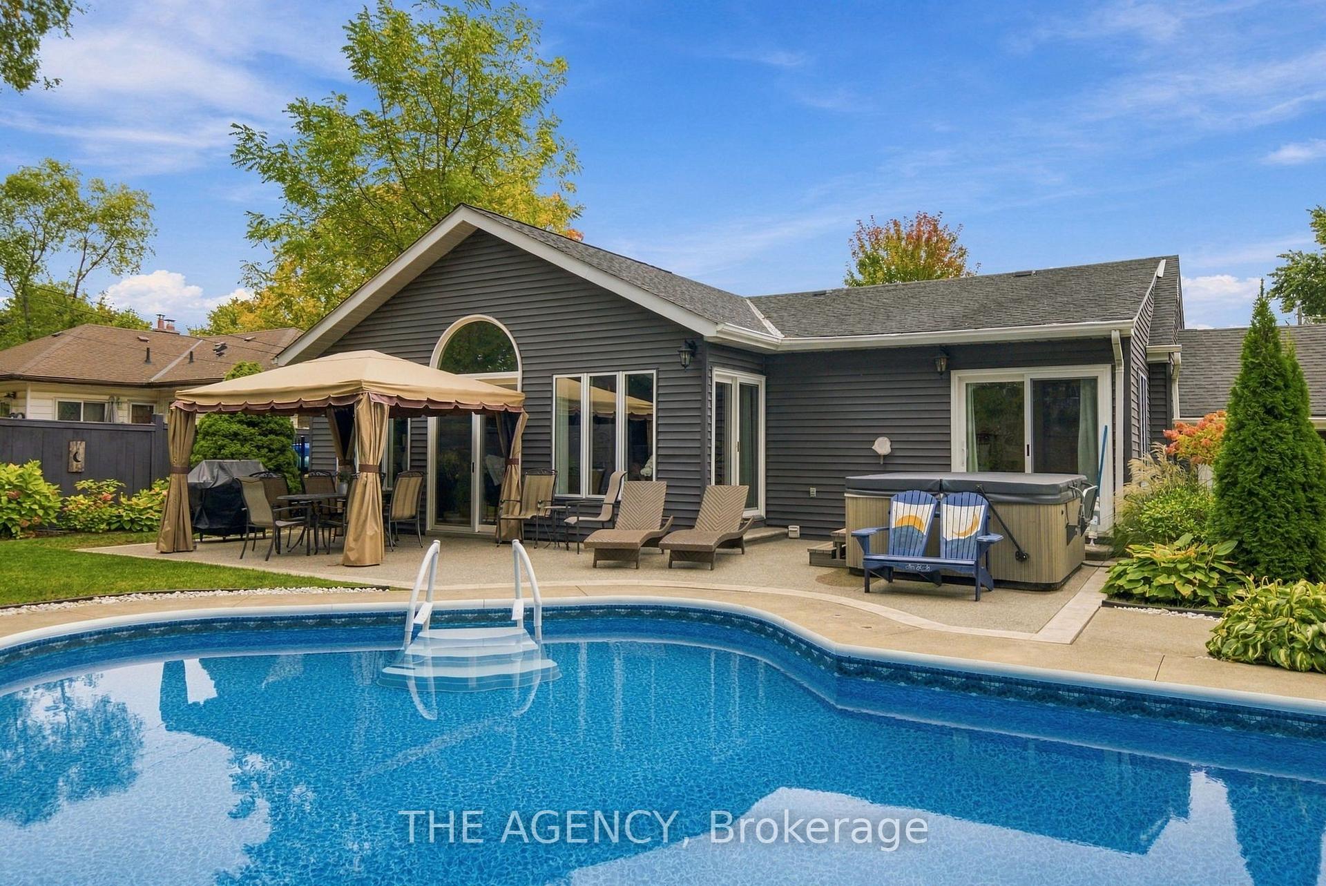 Photo 35 of 2101 Edinburgh Drive, Burlington, Brant — HOMEH