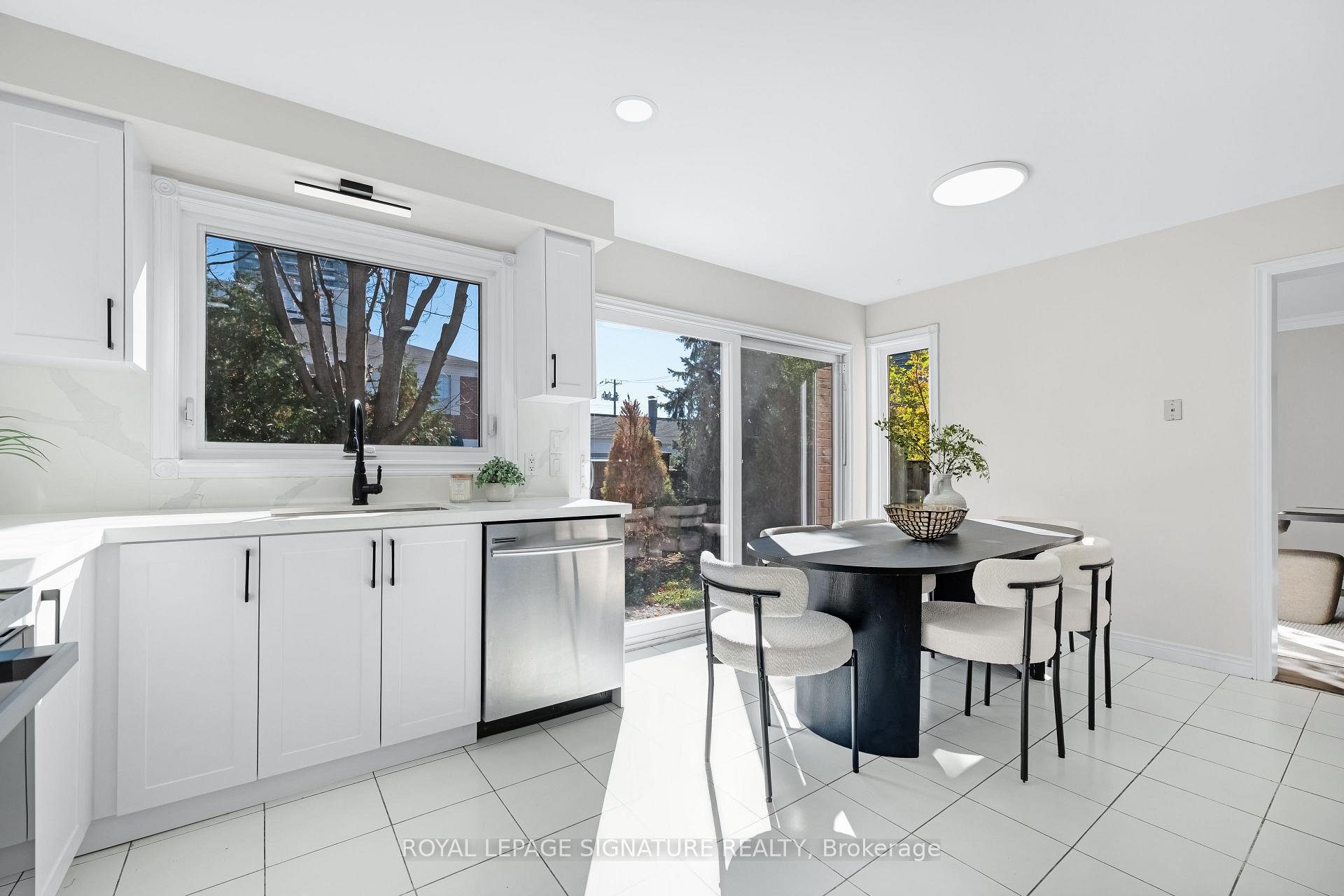 Photo 10 of 5 Patrick Boulevard, North York, Pleasant View — HOMEH
