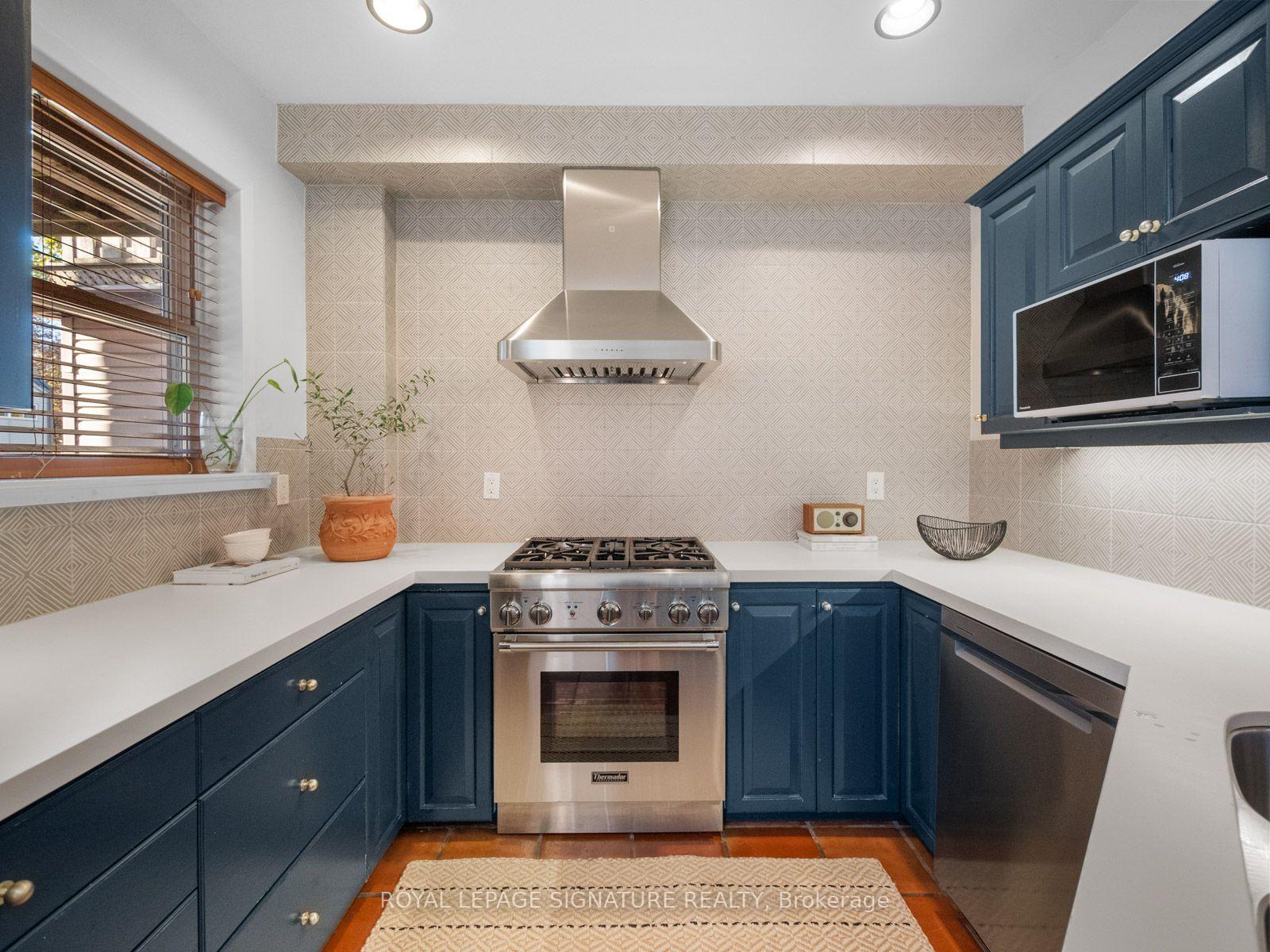 Photo 12 of 4 Orchard Park Boulevard, Toronto, Woodbine Corridor — HOMEH