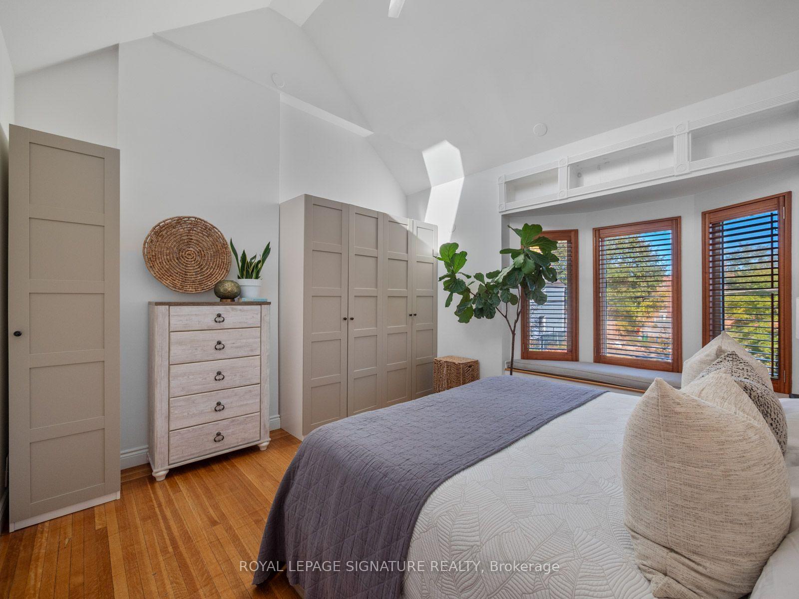 Photo 19 of 4 Orchard Park Boulevard, Toronto, Woodbine Corridor — HOMEH