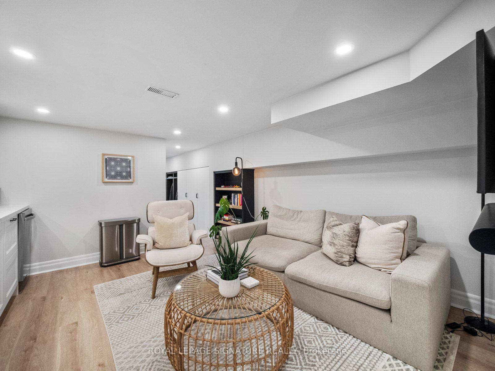 Photo 30 of 4 Orchard Park Boulevard, Toronto, Woodbine Corridor — HOMEH