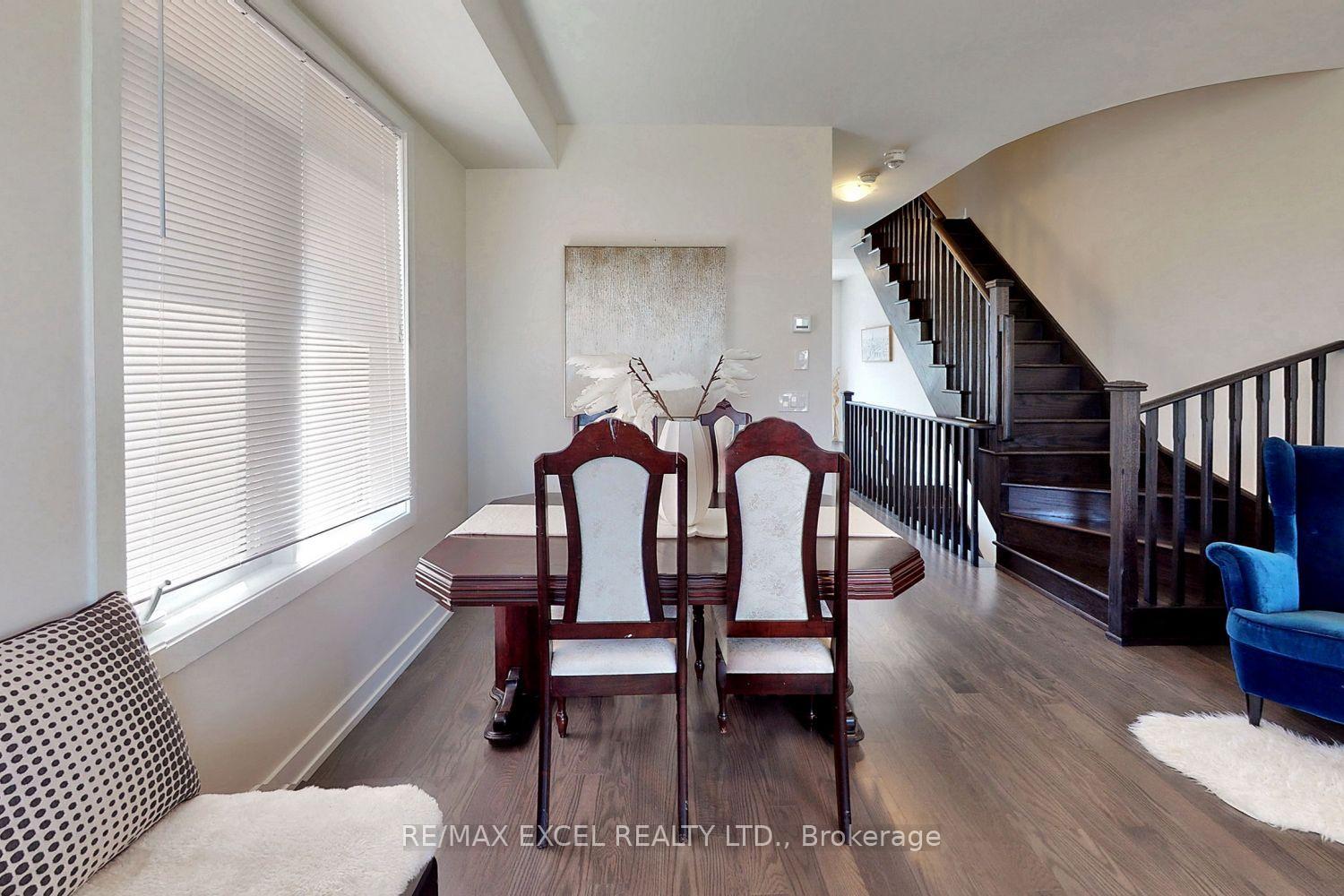 Photo 16 of 46 Troon Avenue, Vaughan, Rural Vaughan — HOMEH