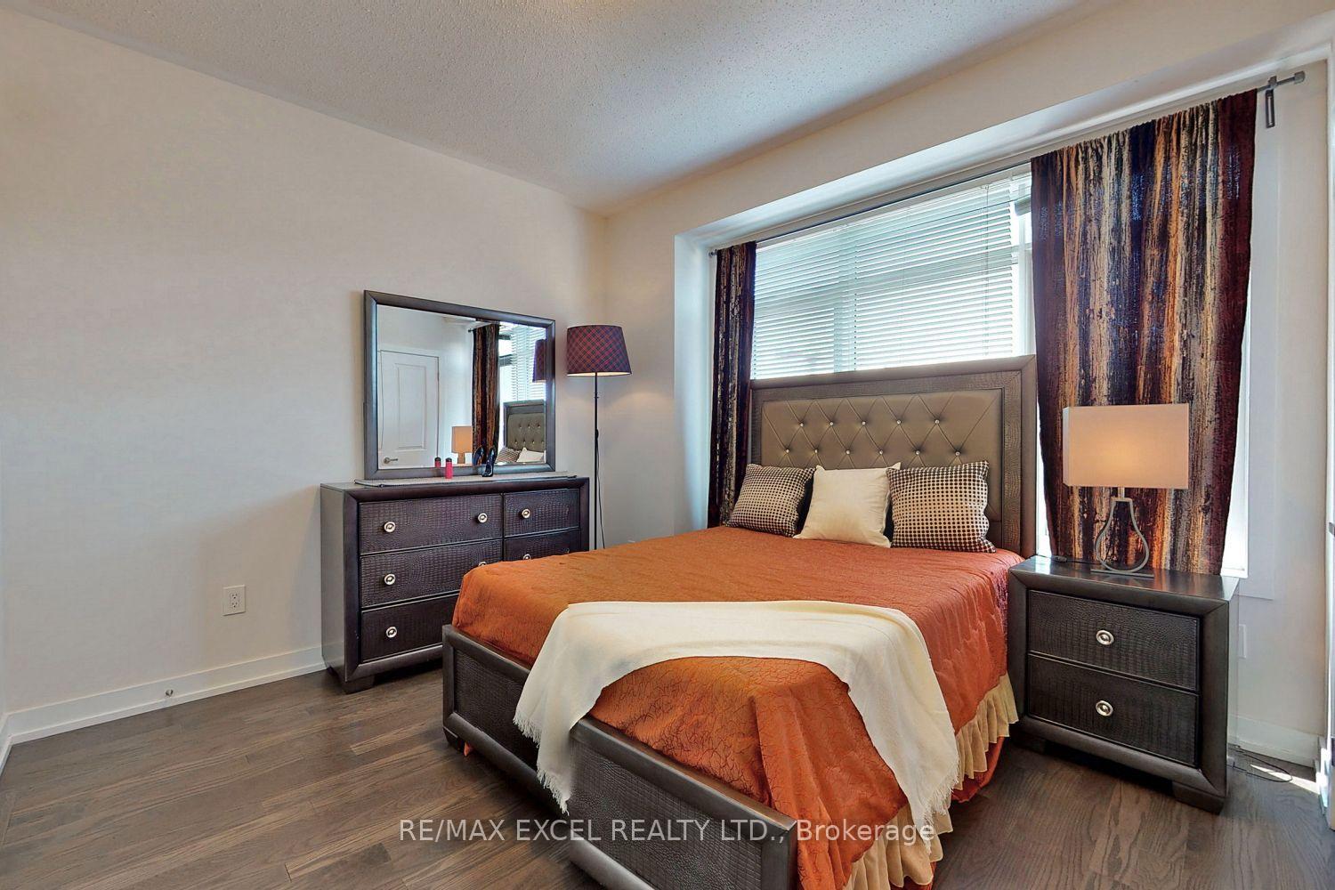 Photo 30 of 46 Troon Avenue, Vaughan, Rural Vaughan — HOMEH