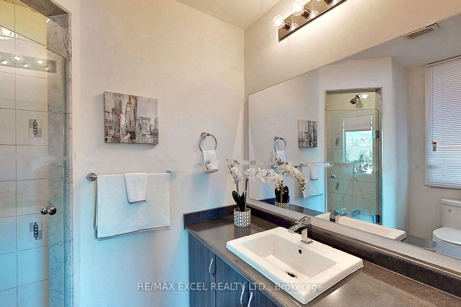 Photo 32 of 46 Troon Avenue, Vaughan, Rural Vaughan — HOMEH