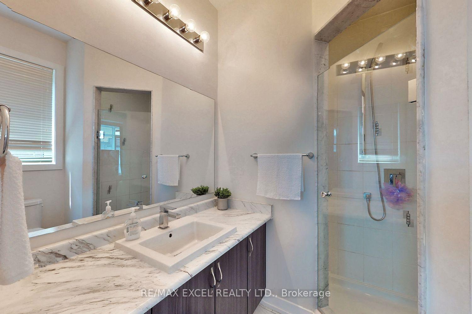Photo 36 of 46 Troon Avenue, Vaughan, Rural Vaughan — HOMEH