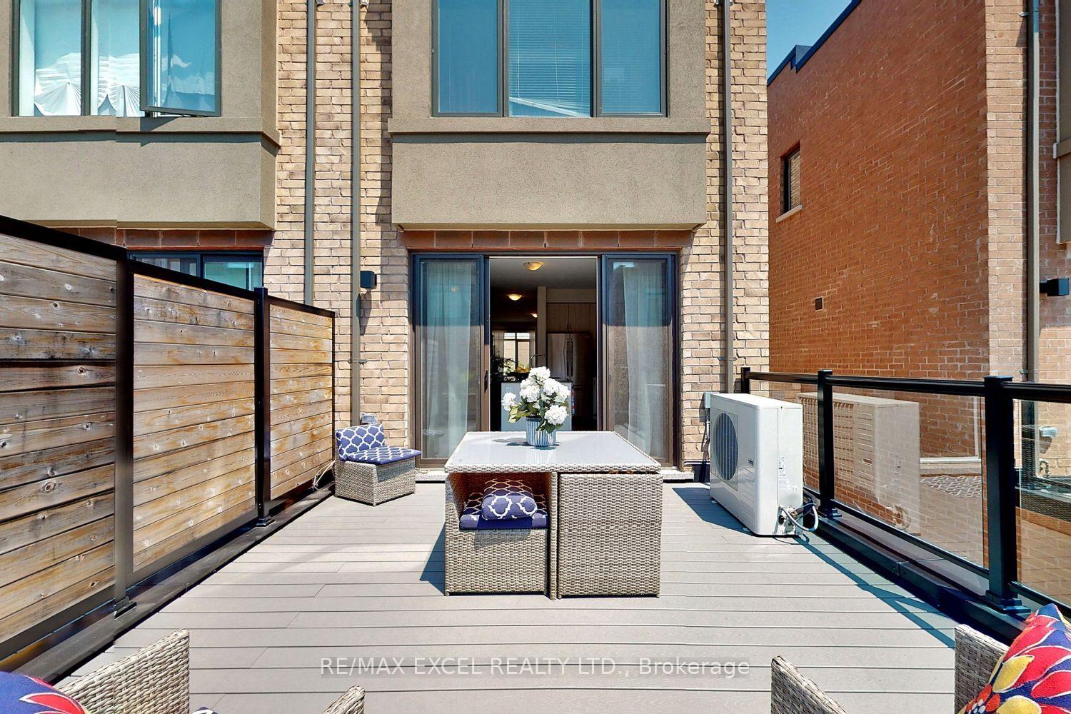 Photo 37 of 46 Troon Avenue, Vaughan, Rural Vaughan — HOMEH