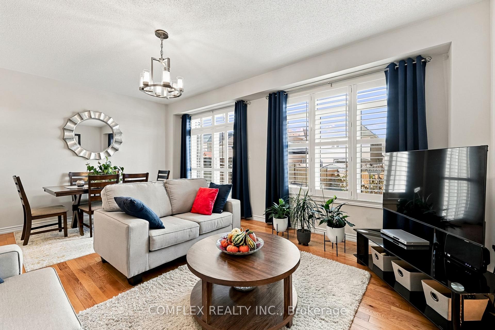 Photo 18 of 61 Lyle Drive, Clarington, Bowmanville — HOMEH