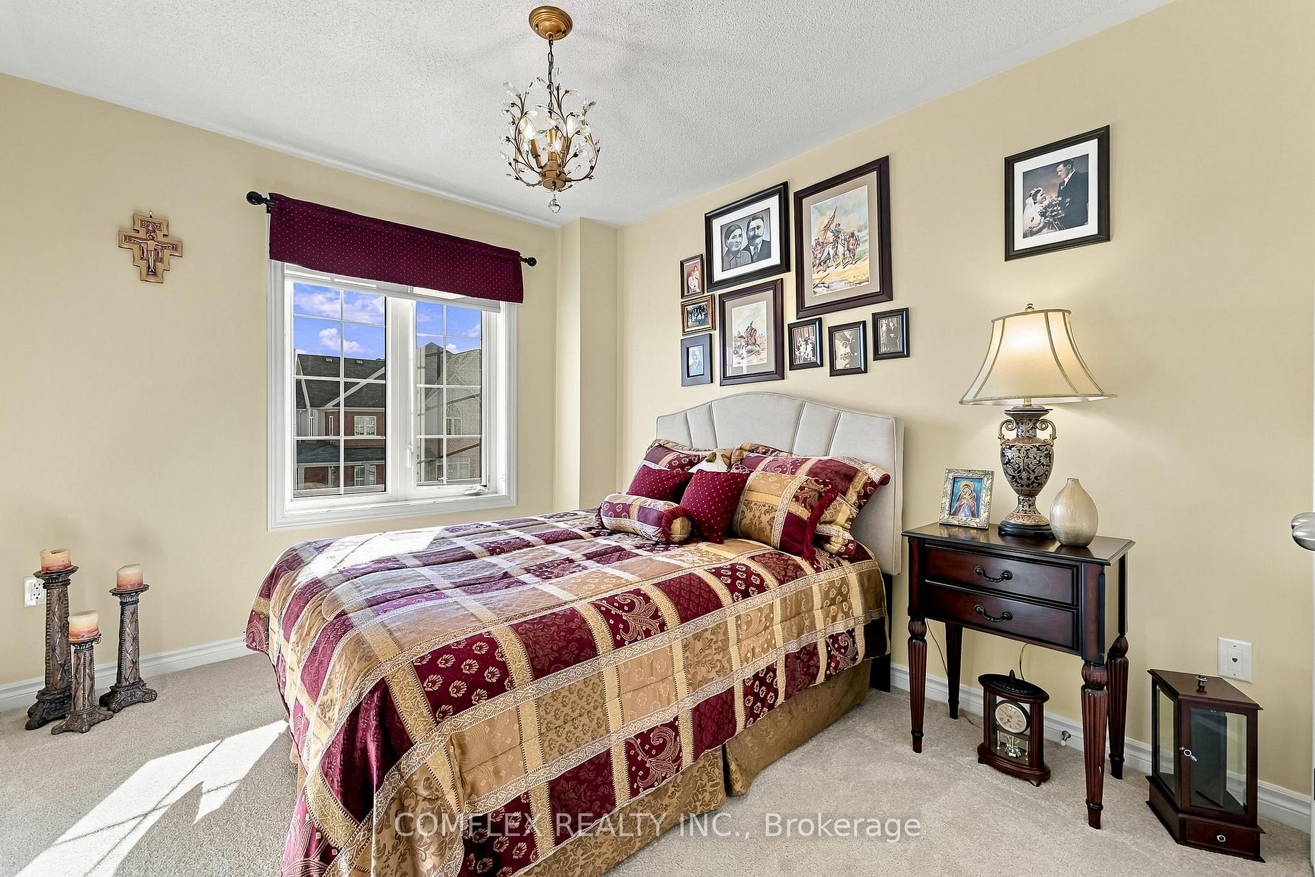 Photo 31 of 61 Lyle Drive, Clarington, Bowmanville — HOMEH