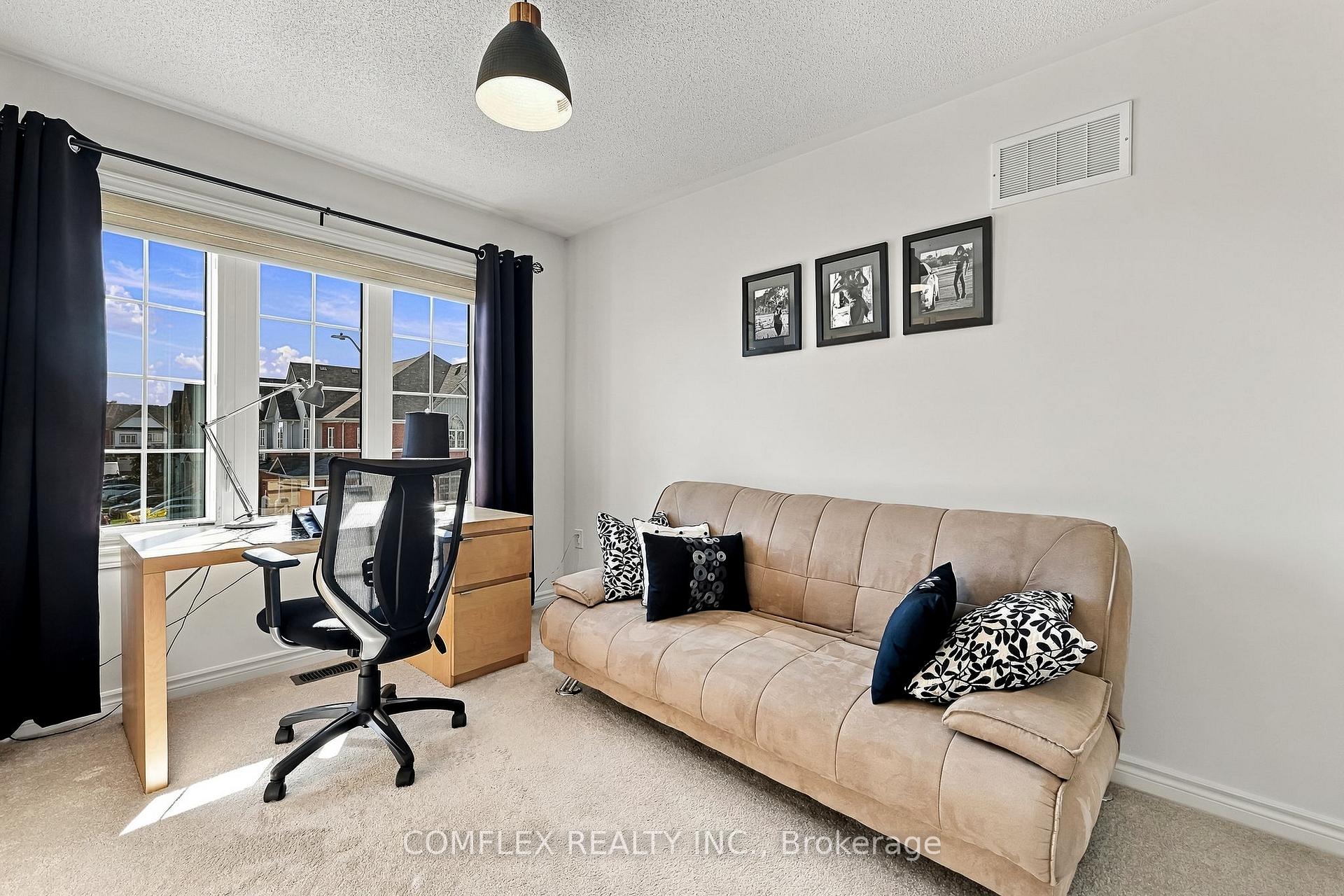 Photo 33 of 61 Lyle Drive, Clarington, Bowmanville — HOMEH