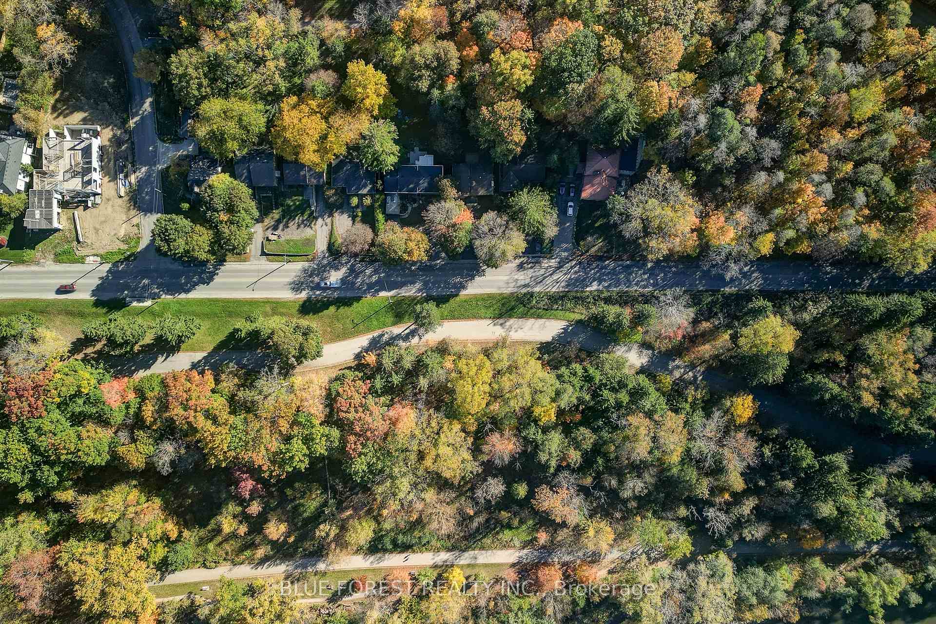 Photo 2 of 786 Springbank Drive, London, South C — HOMEH