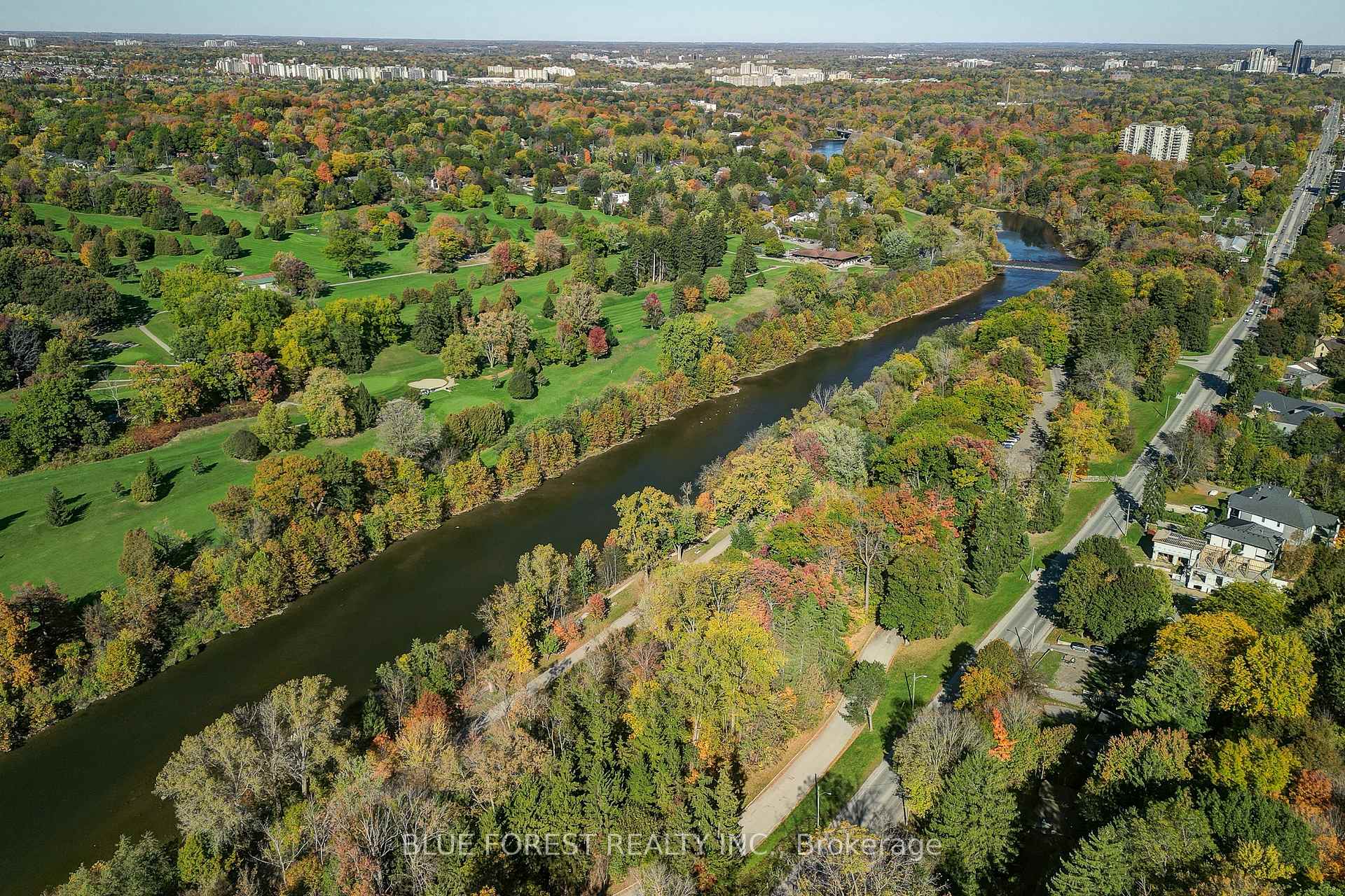 Photo 3 of 786 Springbank Drive, London, South C — HOMEH