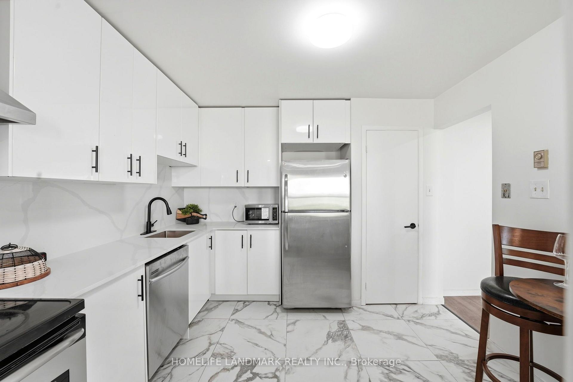Photo 22 of Unit 2, 7 Harness Lane, Ottawa, Kanata - Bridlewood — HOMEH