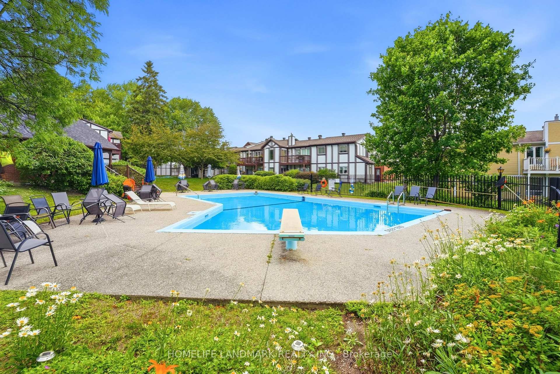 Photo 41 of Unit 2, 7 Harness Lane, Ottawa, Kanata - Bridlewood — HOMEH